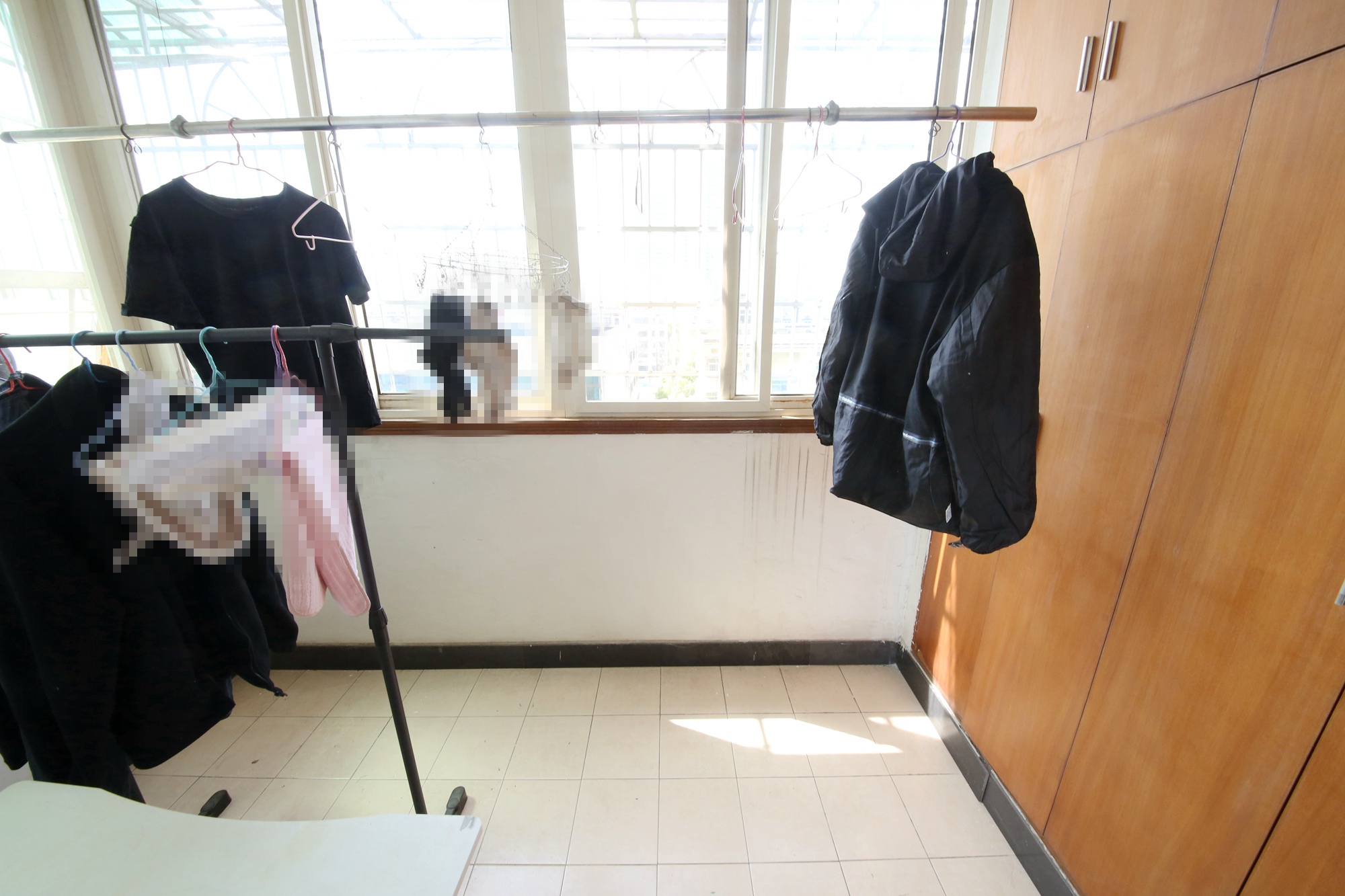 铁银电信花园  3室1厅1卫   73.80万阳台