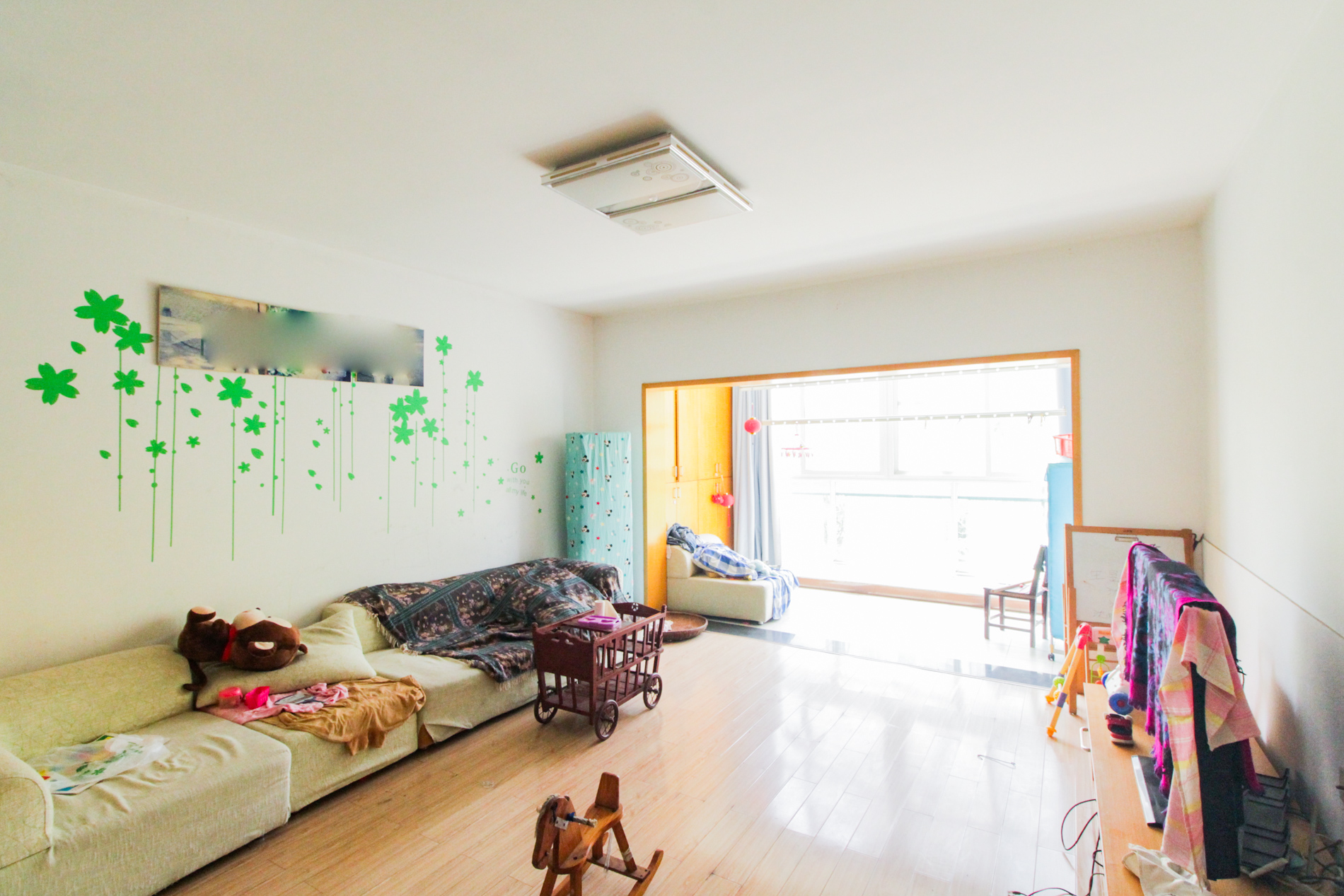 中建桂苑  3室2厅2卫   103.00万客厅