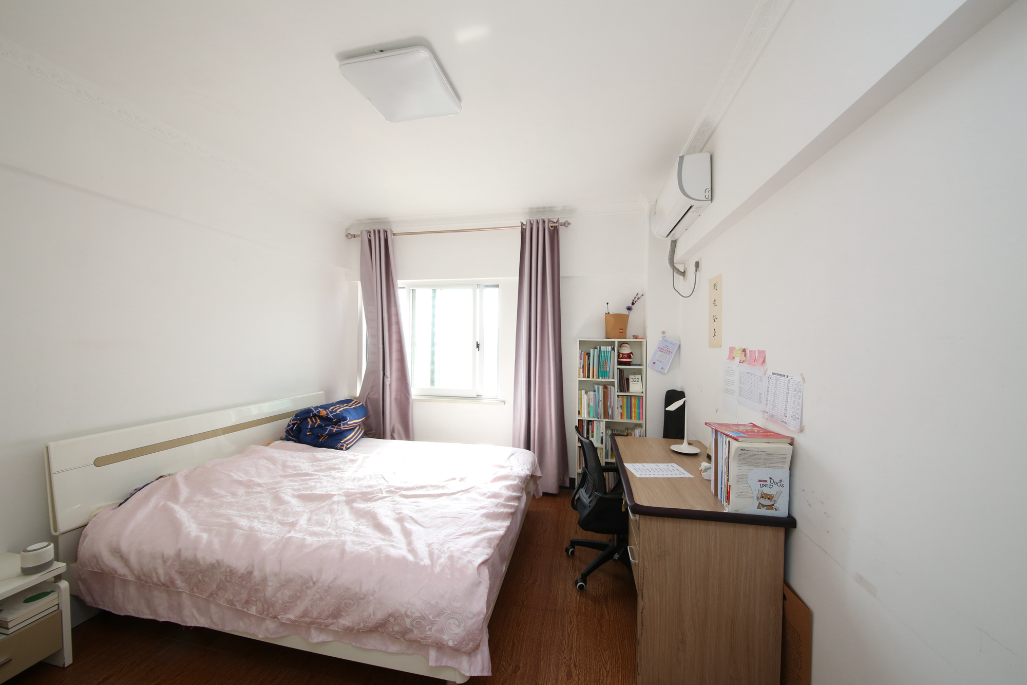 西罗亚大厦  3室2厅2卫   155.00万卧室