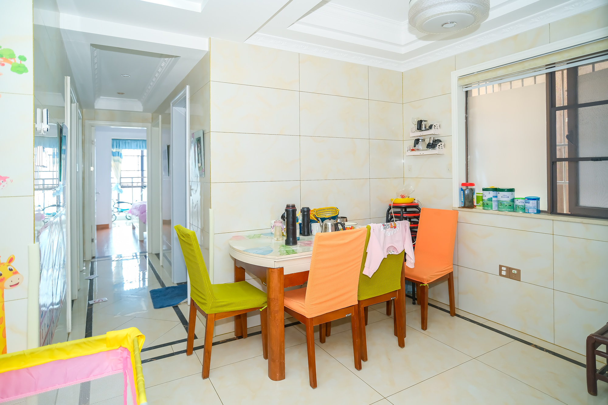 新长海广场 3室2厅1卫 69.80万 新长海广场 3室2厅1卫 69.80万客厅