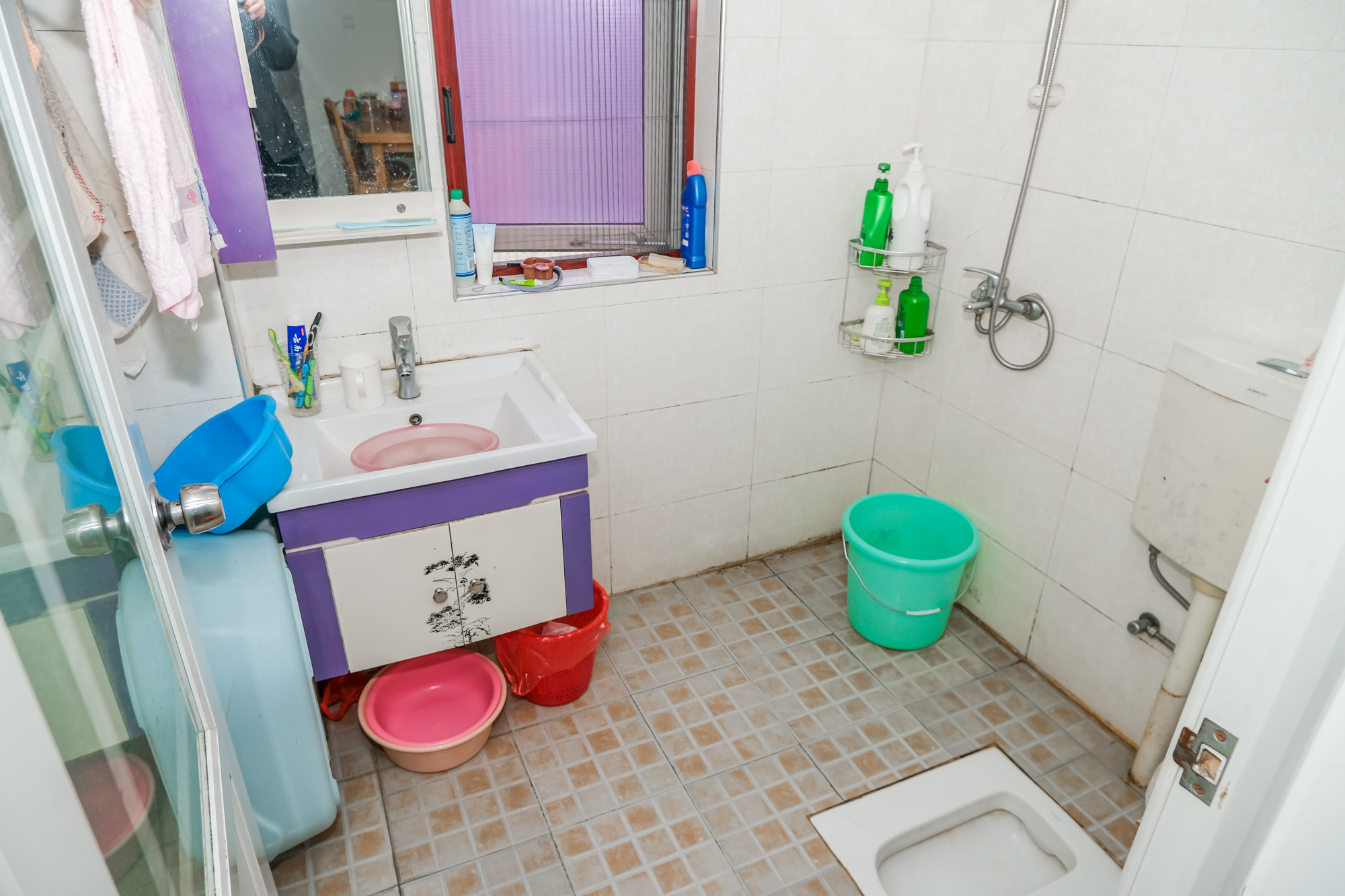 湘瑞家园 2室2厅2卫 42.00万 湘瑞家园 2室2厅2卫 42.00万卫生间