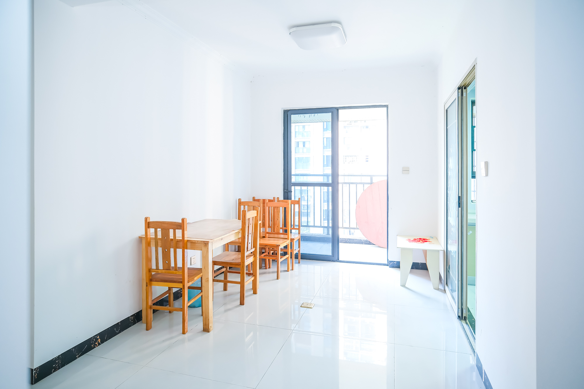 三一街区  3室2厅2卫   82.80万 三一街区  3室2厅2卫   82.80万客厅