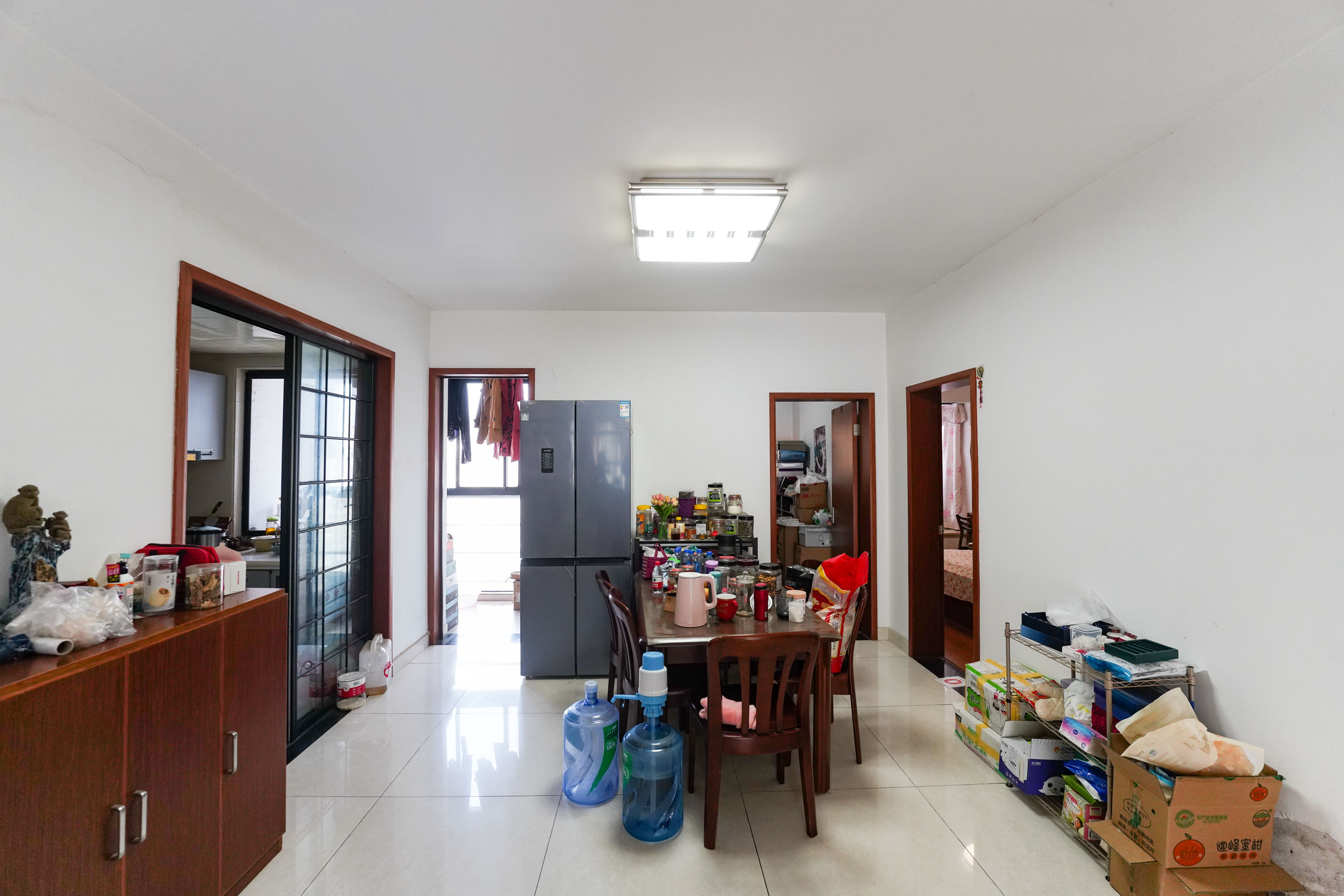 鑫远湘府华城 3室2厅2卫 129.00万 鑫远湘府华城 3室2厅2卫 129.00万客厅