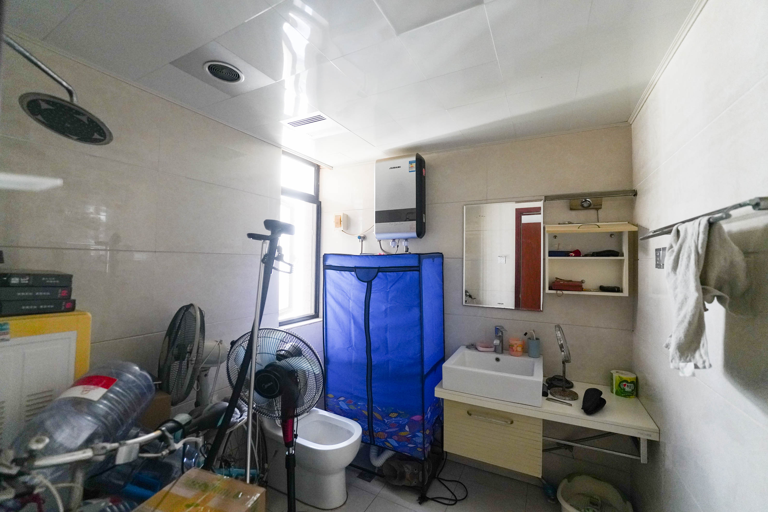 鑫远湘府华城 3室2厅2卫 129.00万 鑫远湘府华城 3室2厅2卫 129.00万卫生间