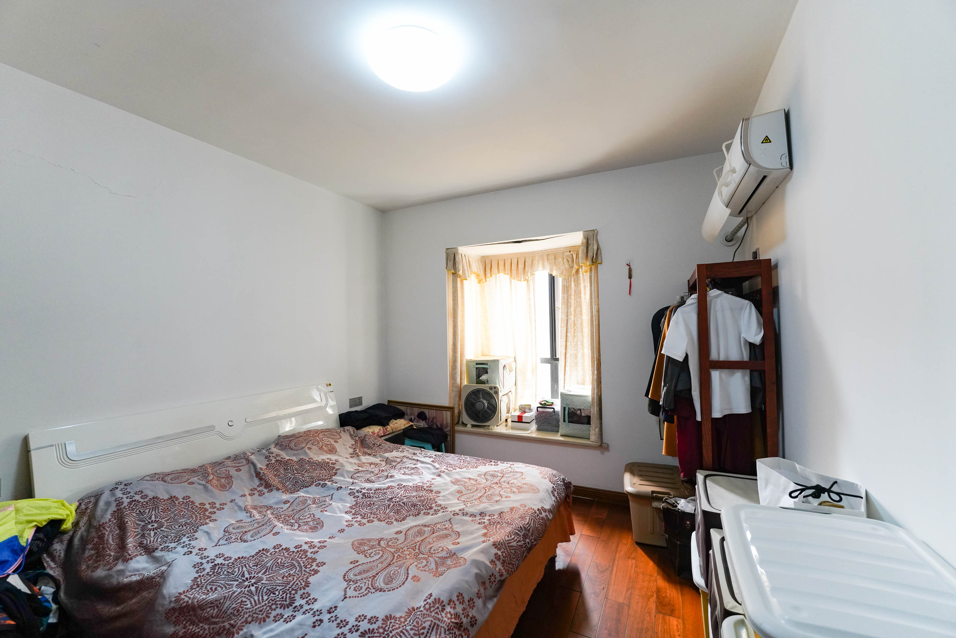 鑫远湘府华城 3室2厅2卫 129.00万 鑫远湘府华城 3室2厅2卫 129.00万卧室