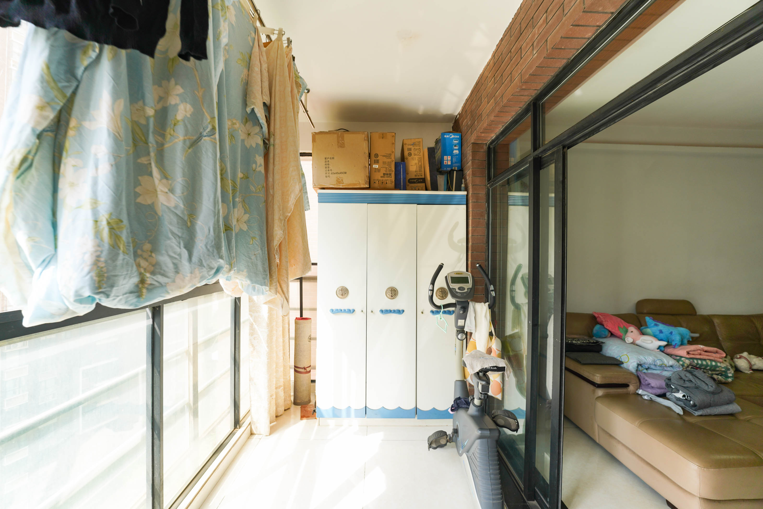 鑫远湘府华城 3室2厅2卫 129.00万 鑫远湘府华城 3室2厅2卫 129.00万阳台