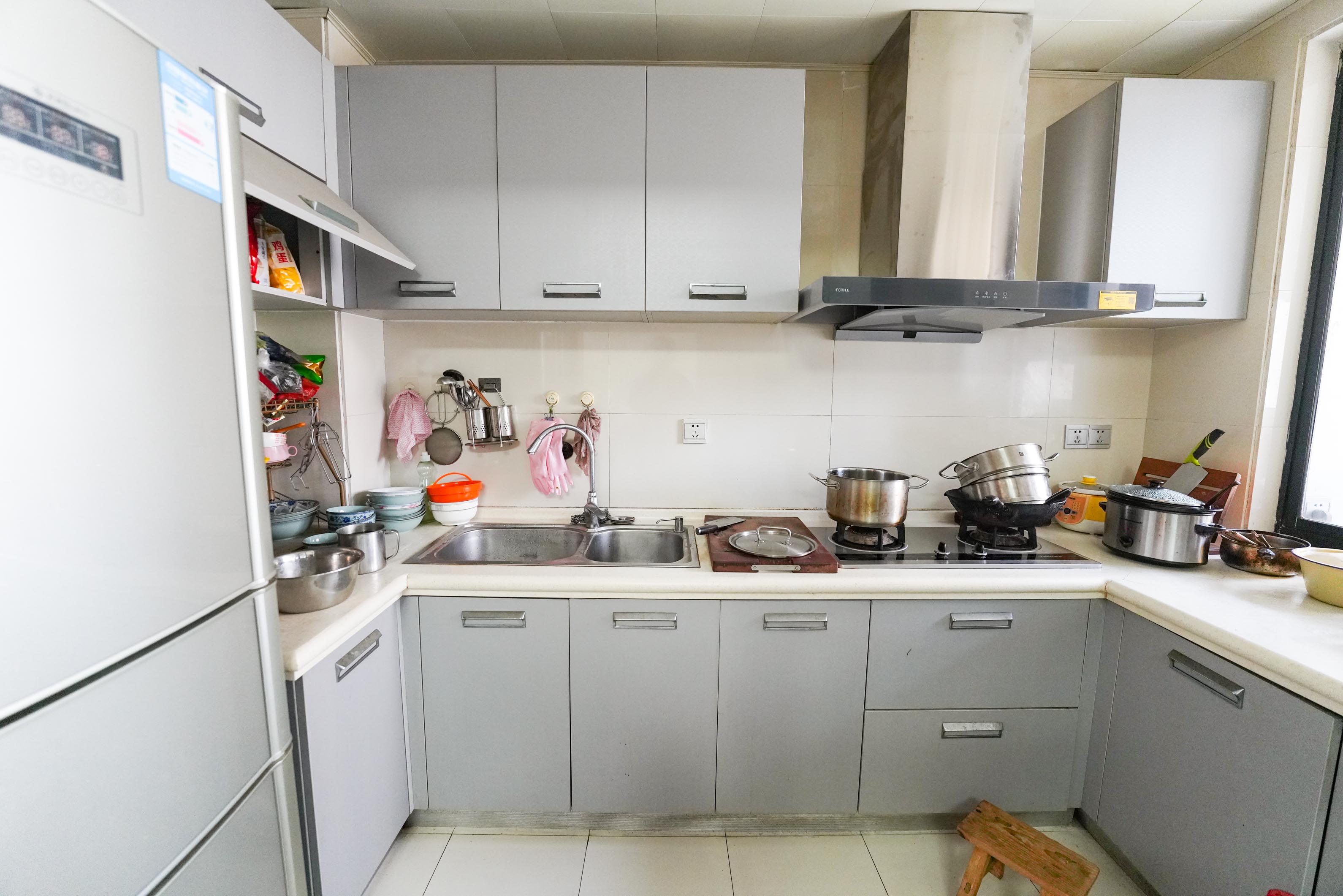 鑫远湘府华城 3室2厅2卫 129.00万 鑫远湘府华城 3室2厅2卫 129.00万厨房