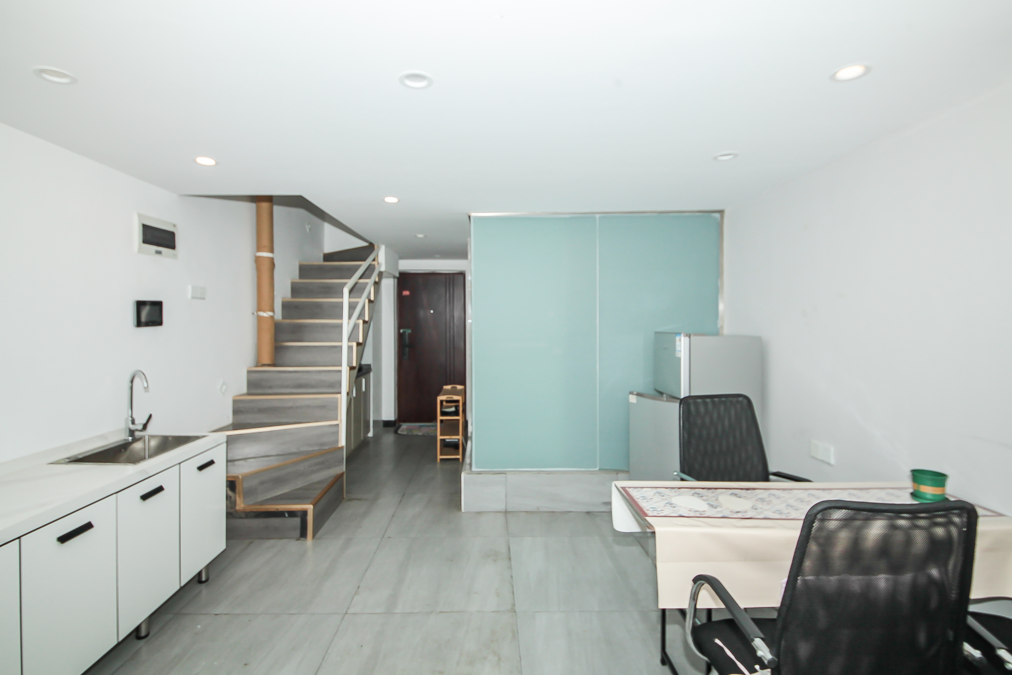 华润置地广场二期  1室1厅1卫    44.84万客厅