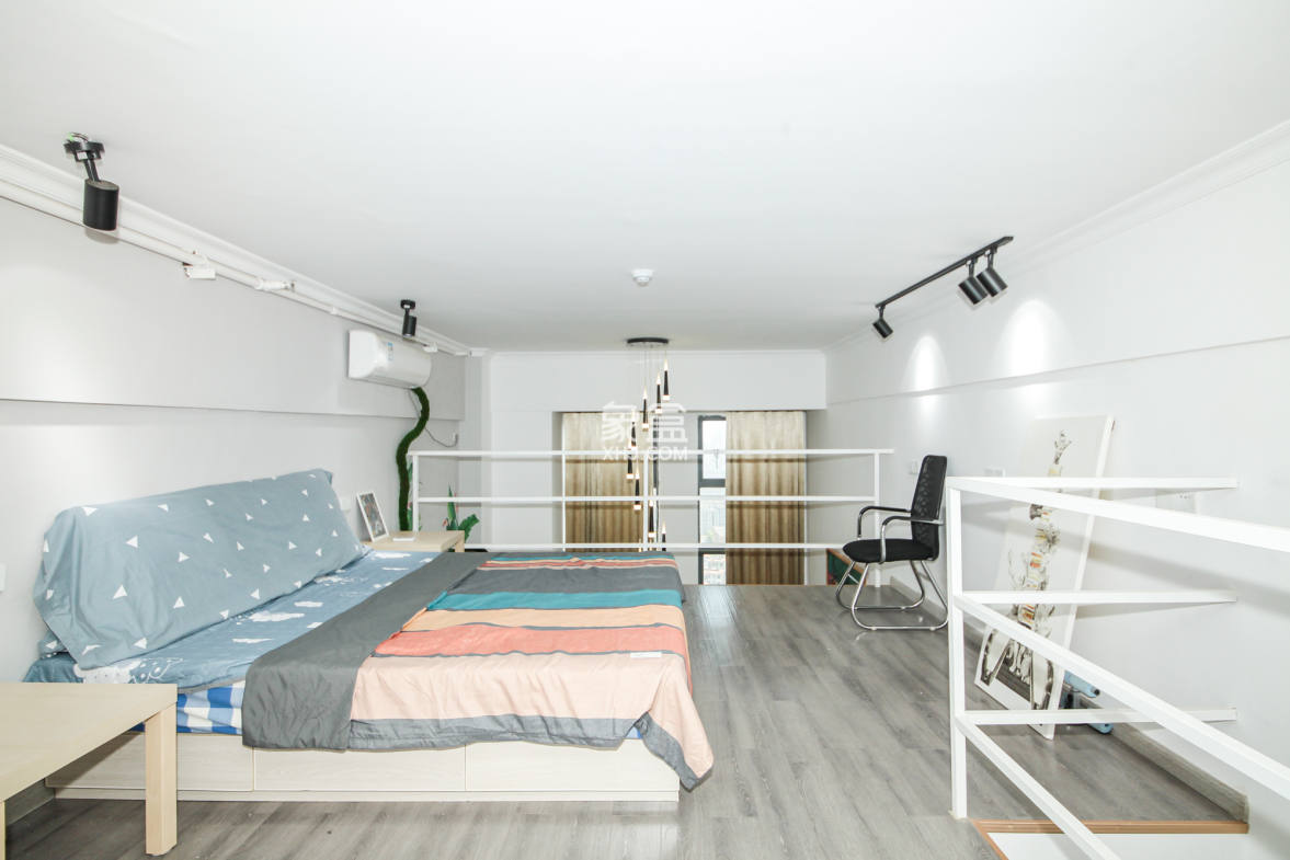 华润置地广场二期 1室1厅1卫 44.84万 华润置地广场二期 1室1厅1卫 44.84万卧室