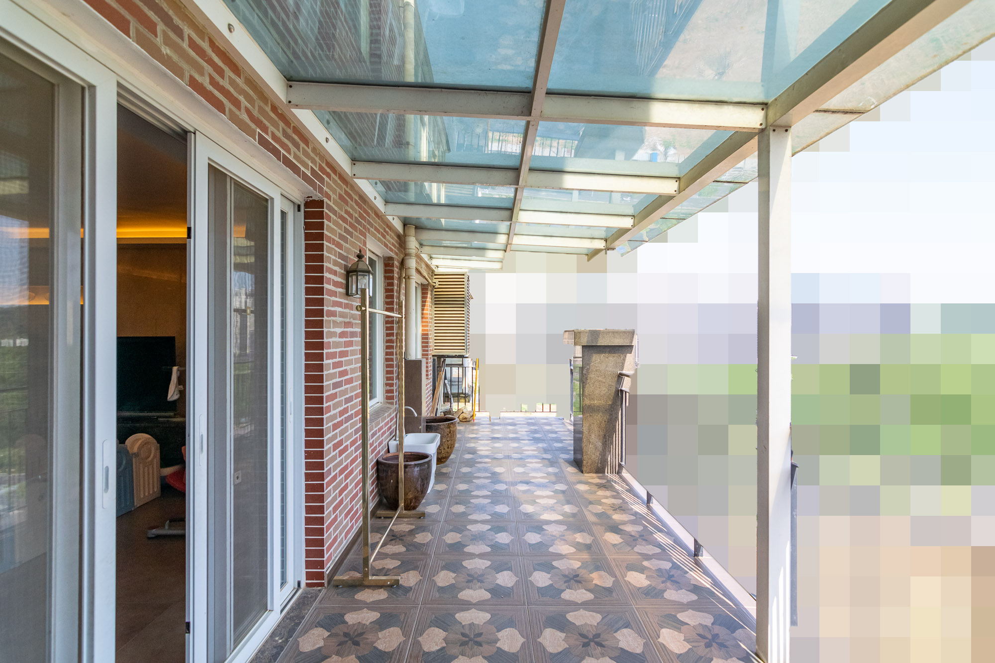 普瑞斯堡 5室2厅3卫 110.0万 普瑞斯堡 5室2厅3卫 110.0万阳台