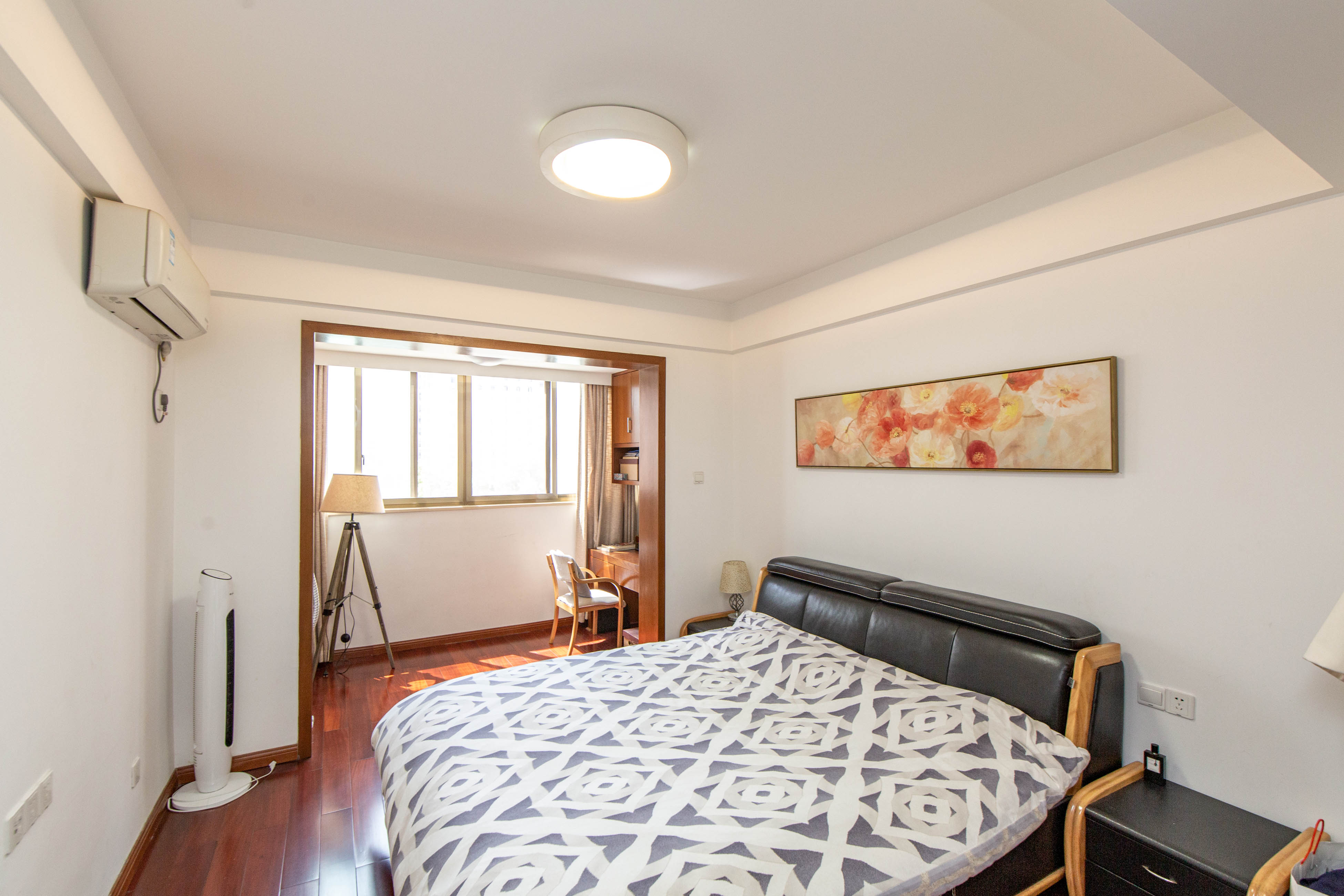 香樟鑫都  4室2厅2卫    174.0万卧室