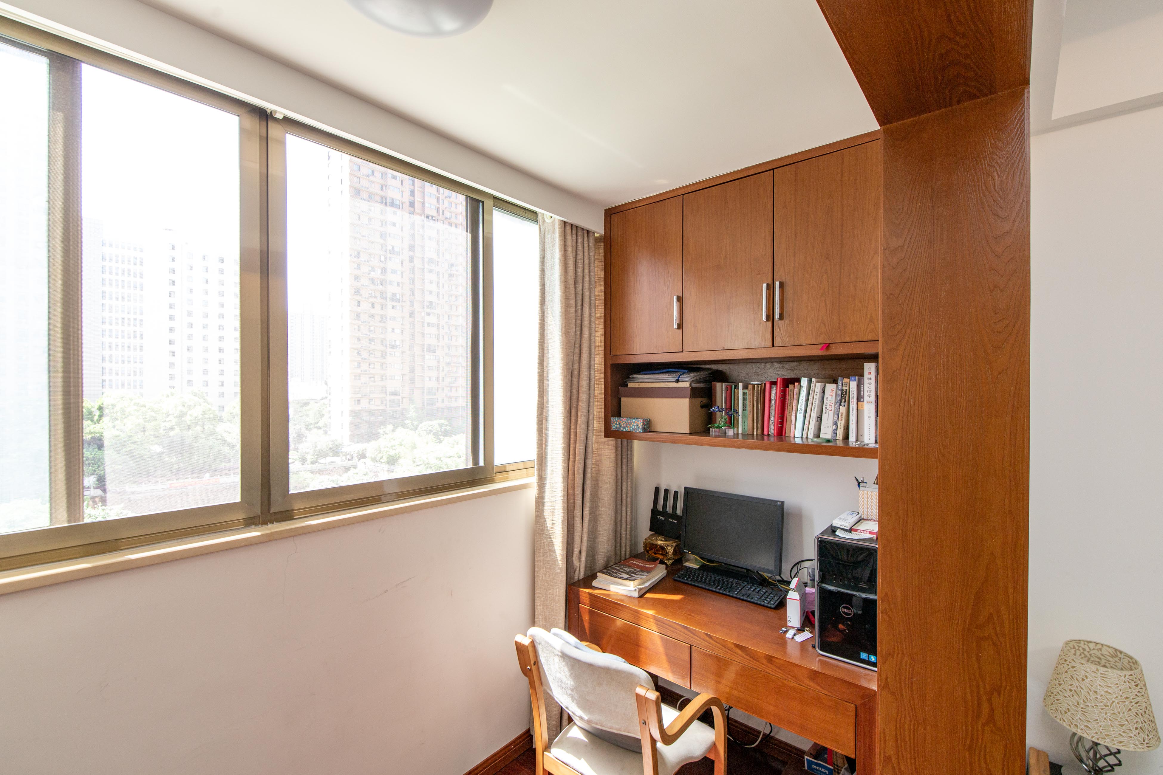 香樟鑫都  4室2厅2卫    174.0万阳台