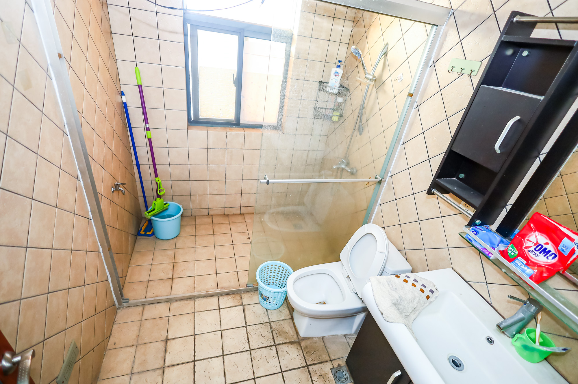 欧园  3室2厅1卫   134.00万卫生间