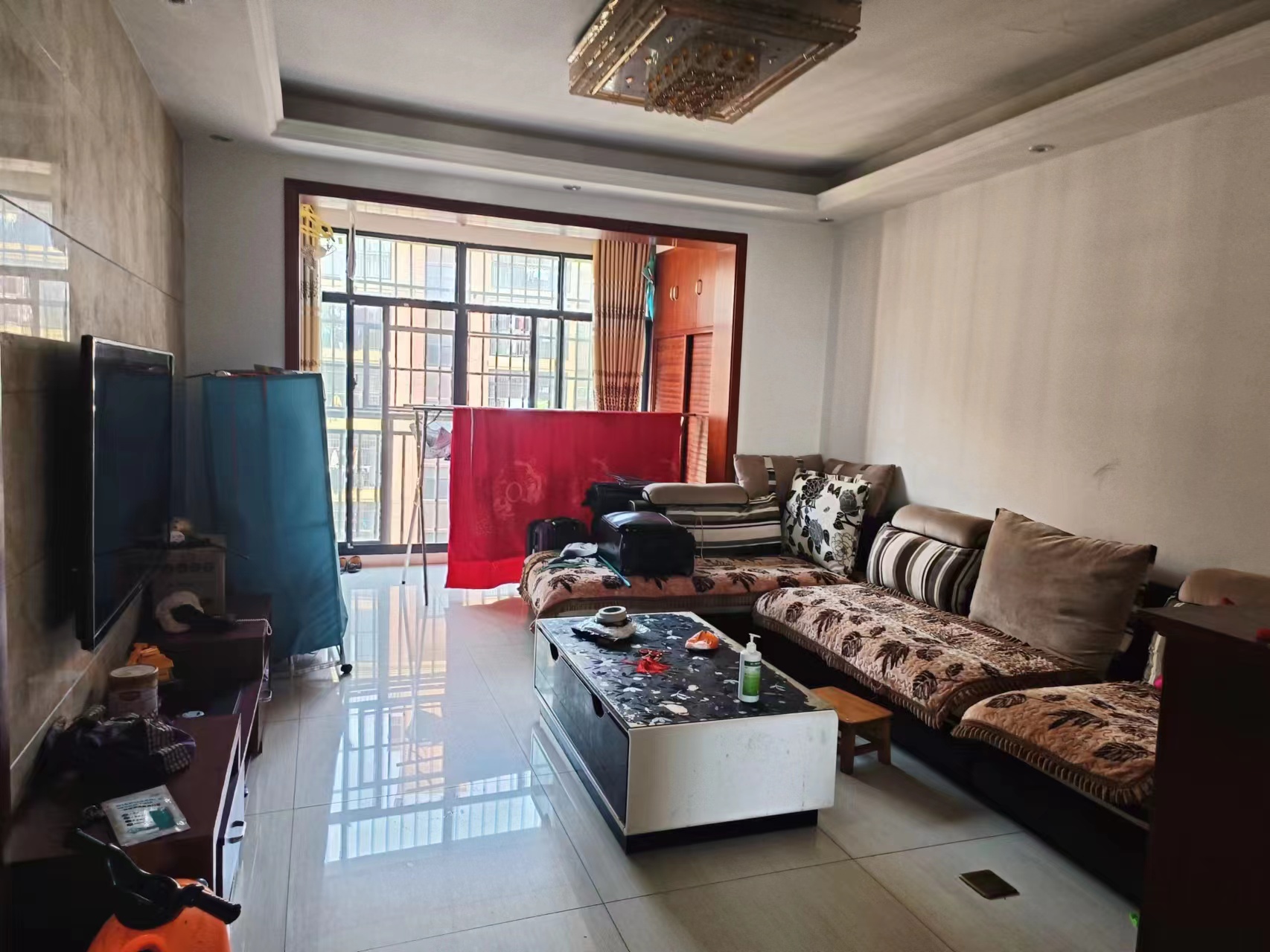 华雅花园  2室2厅1卫   54.00万 华雅花园  2室2厅1卫   54.00万客厅