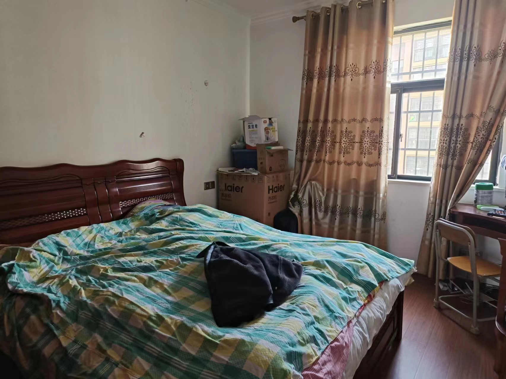 华雅花园  2室2厅1卫   54.00万 华雅花园  2室2厅1卫   54.00万客厅