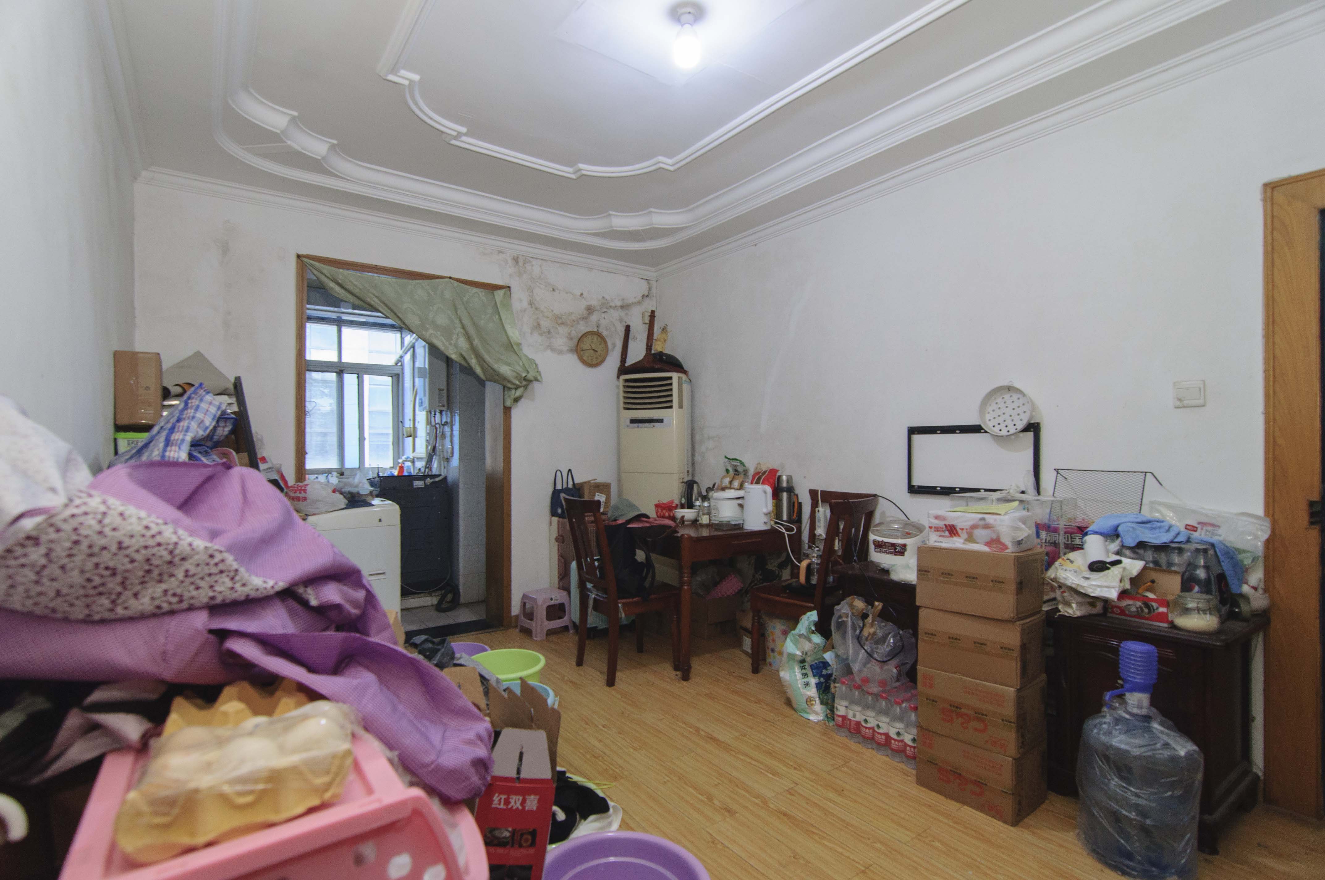 工農(nóng)新村（工農(nóng)橋社區(qū)）  3室1廳1衛(wèi)    56.2萬客廳