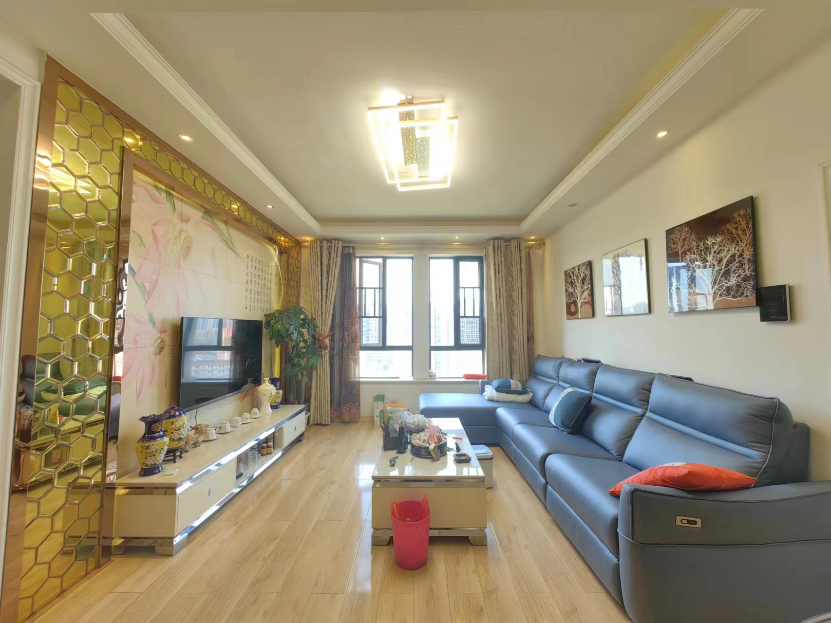 泰山公馆 3室2厅1卫 76.80万 泰山公馆 3室2厅1卫 76.80万室内图