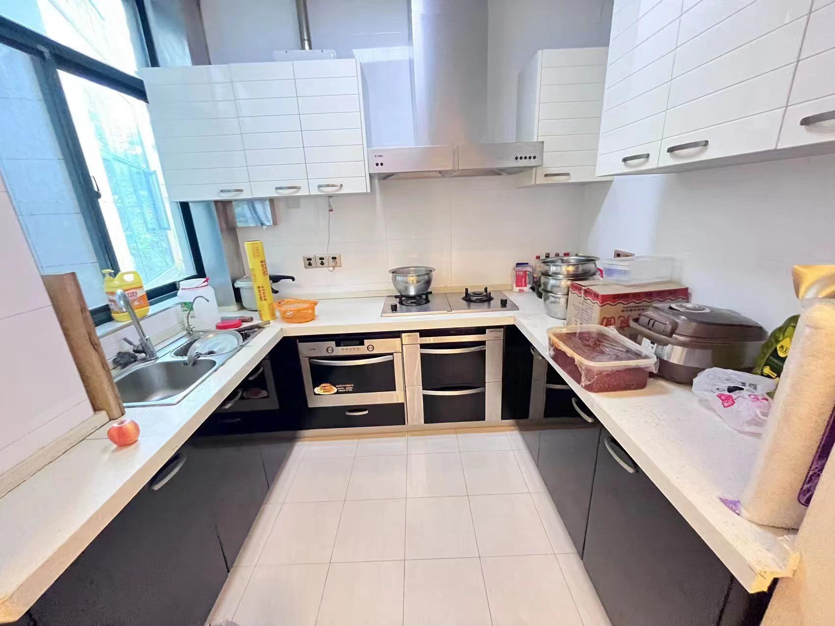 经世皇城 3室2厅2卫 98.00万 经世皇城 3室2厅2卫 98.00万室内图