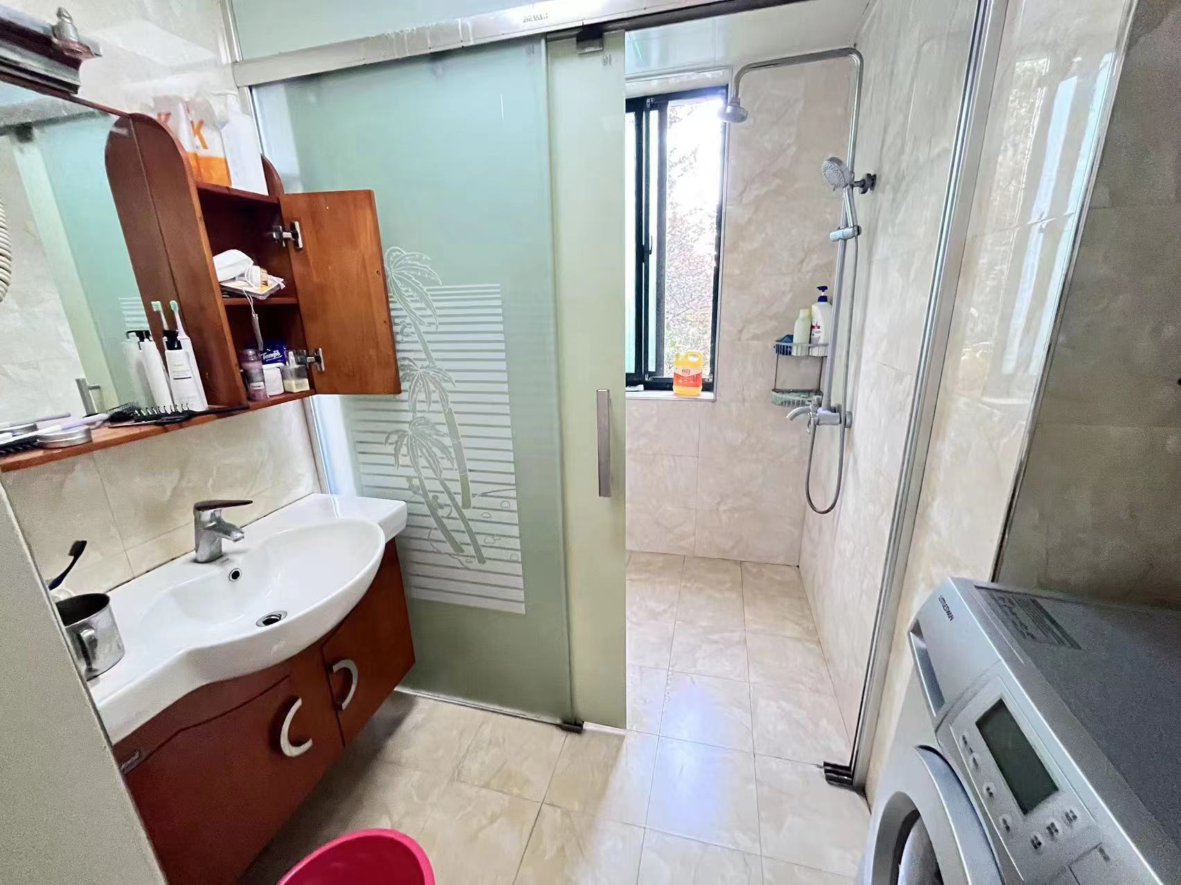 经世皇城 3室2厅2卫 98.00万 经世皇城 3室2厅2卫 98.00万室内图