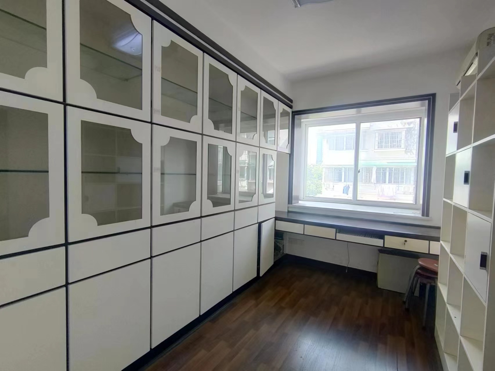 钻石家园  4室2厅2卫   37.80万 钻石家园  4室2厅2卫   37.80万室内图