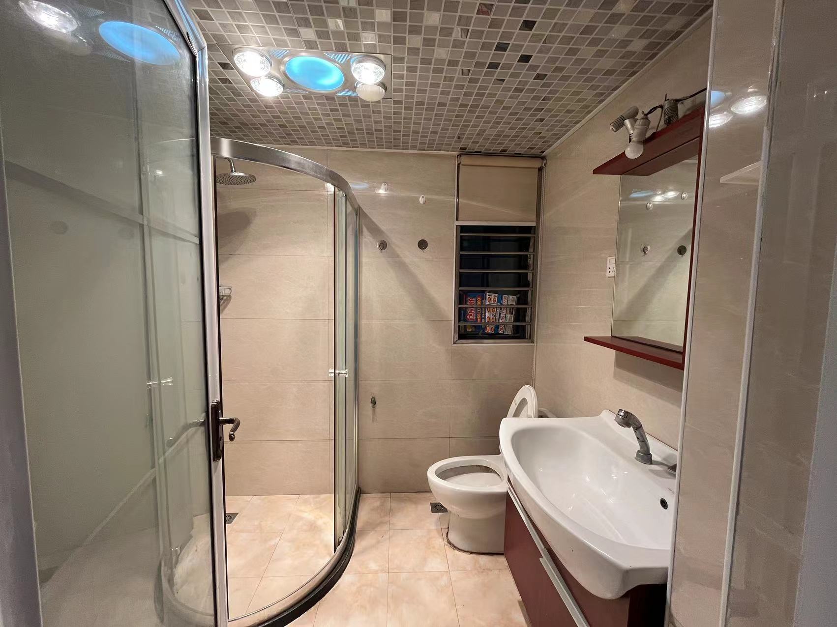 泰山公馆  3室1厅1卫    82.0万 泰山公馆  3室1厅1卫    82.0万室内图