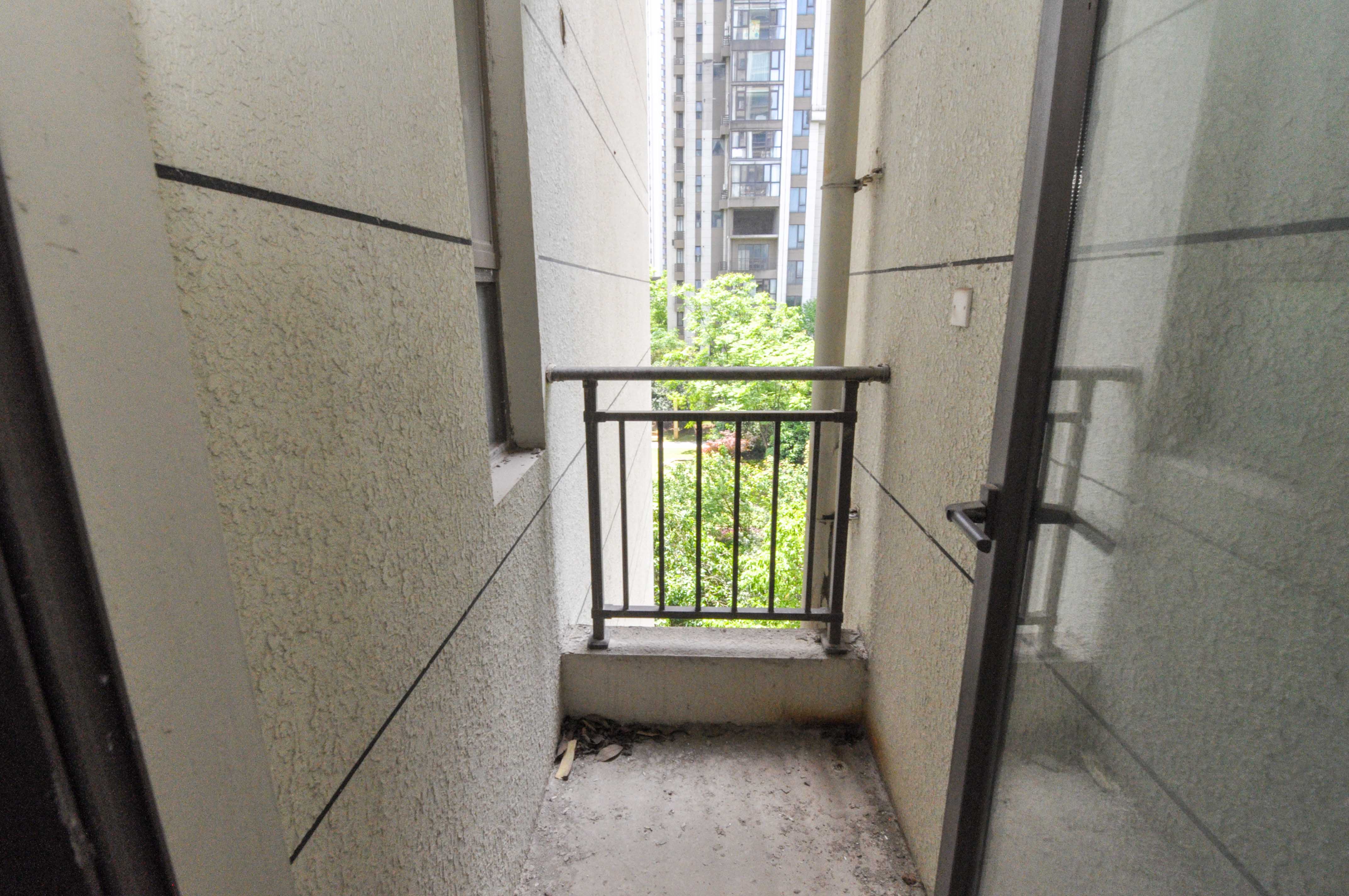 佳兆业云顶梅溪湖（佳兆业梅溪荟）  3室2厅1卫   230.00万其他