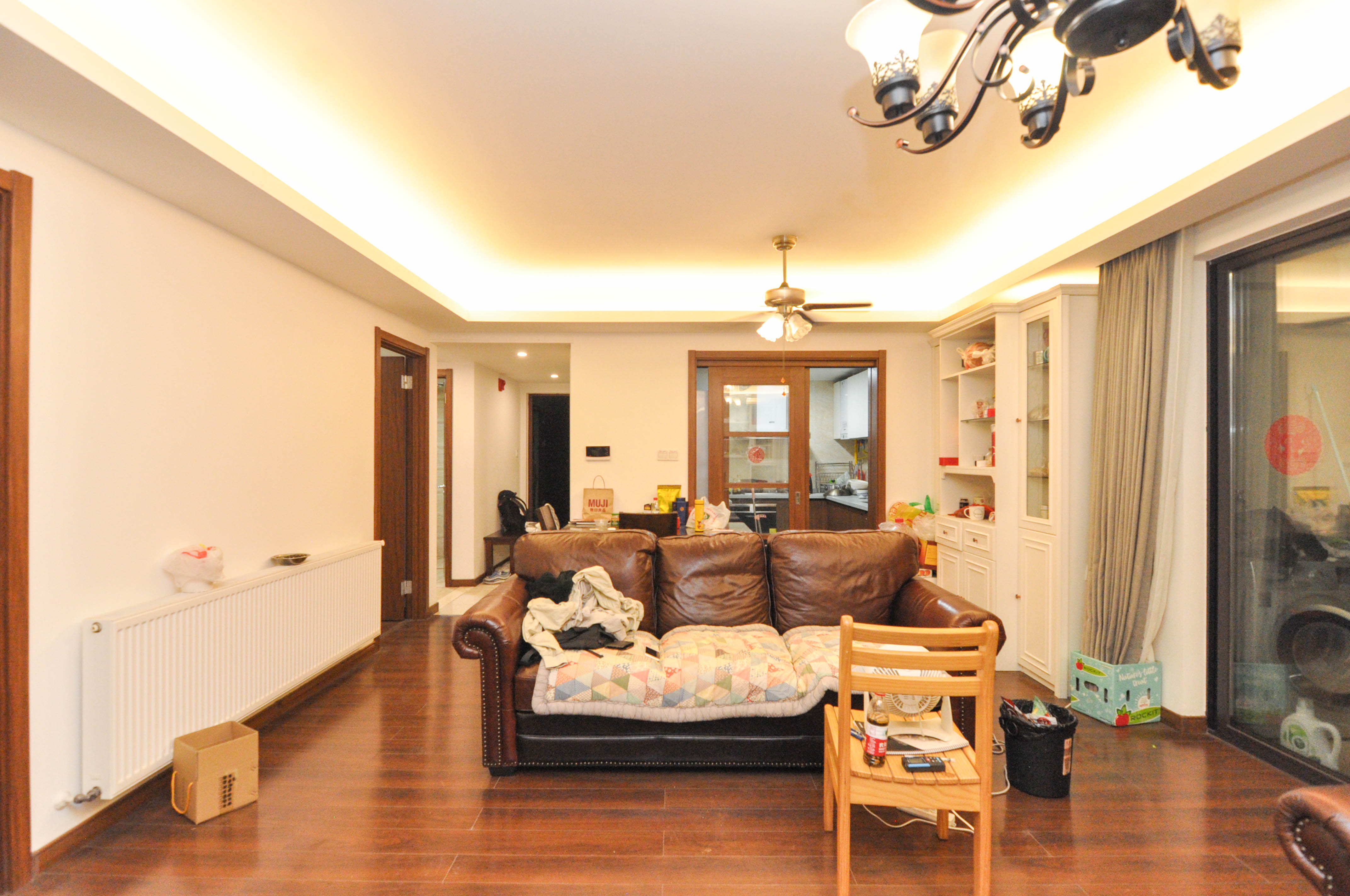 万科里梅溪郡  4室2厅2卫    299.8万客厅