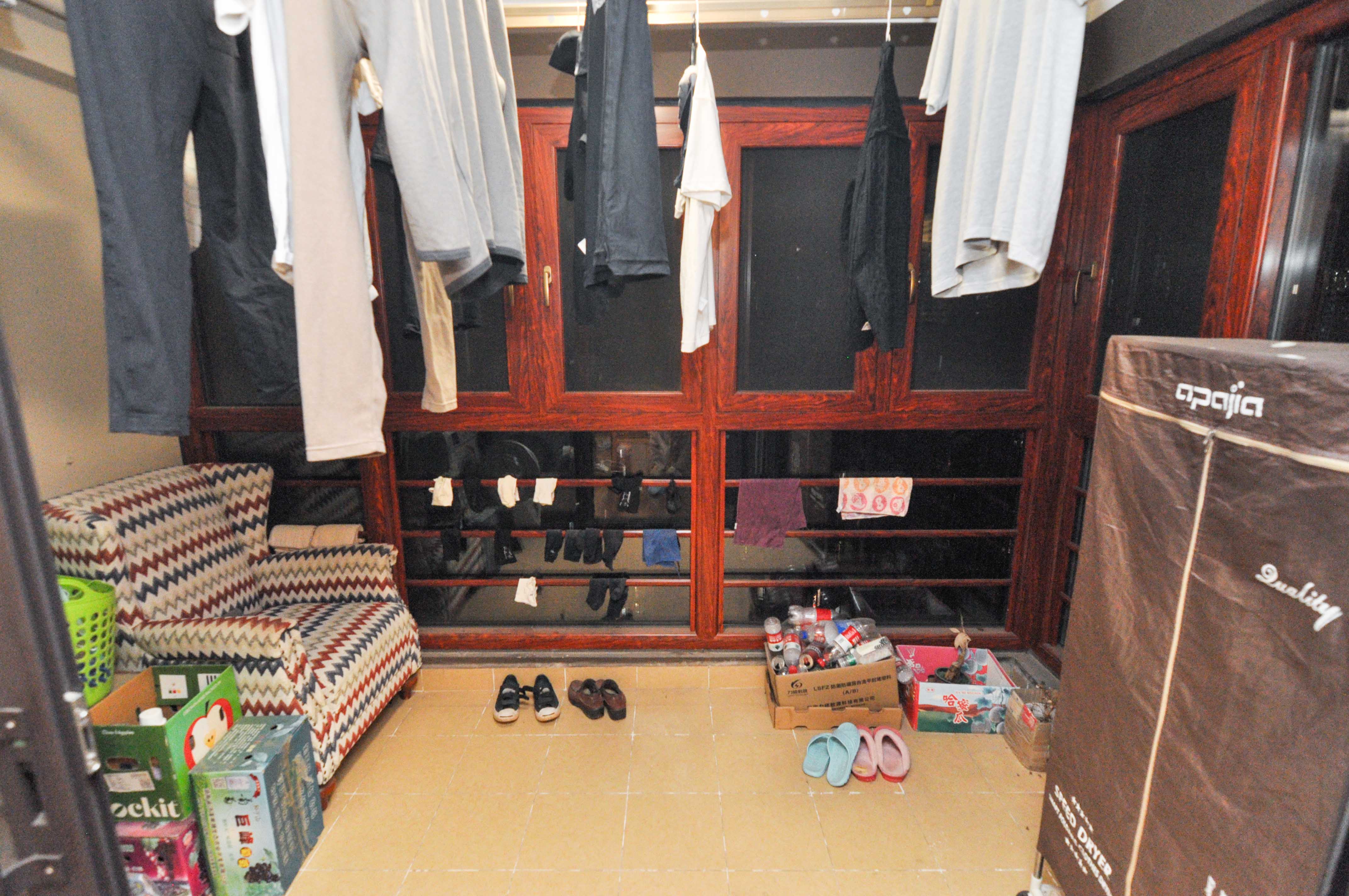 万科里梅溪郡  4室2厅2卫    299.8万阳台