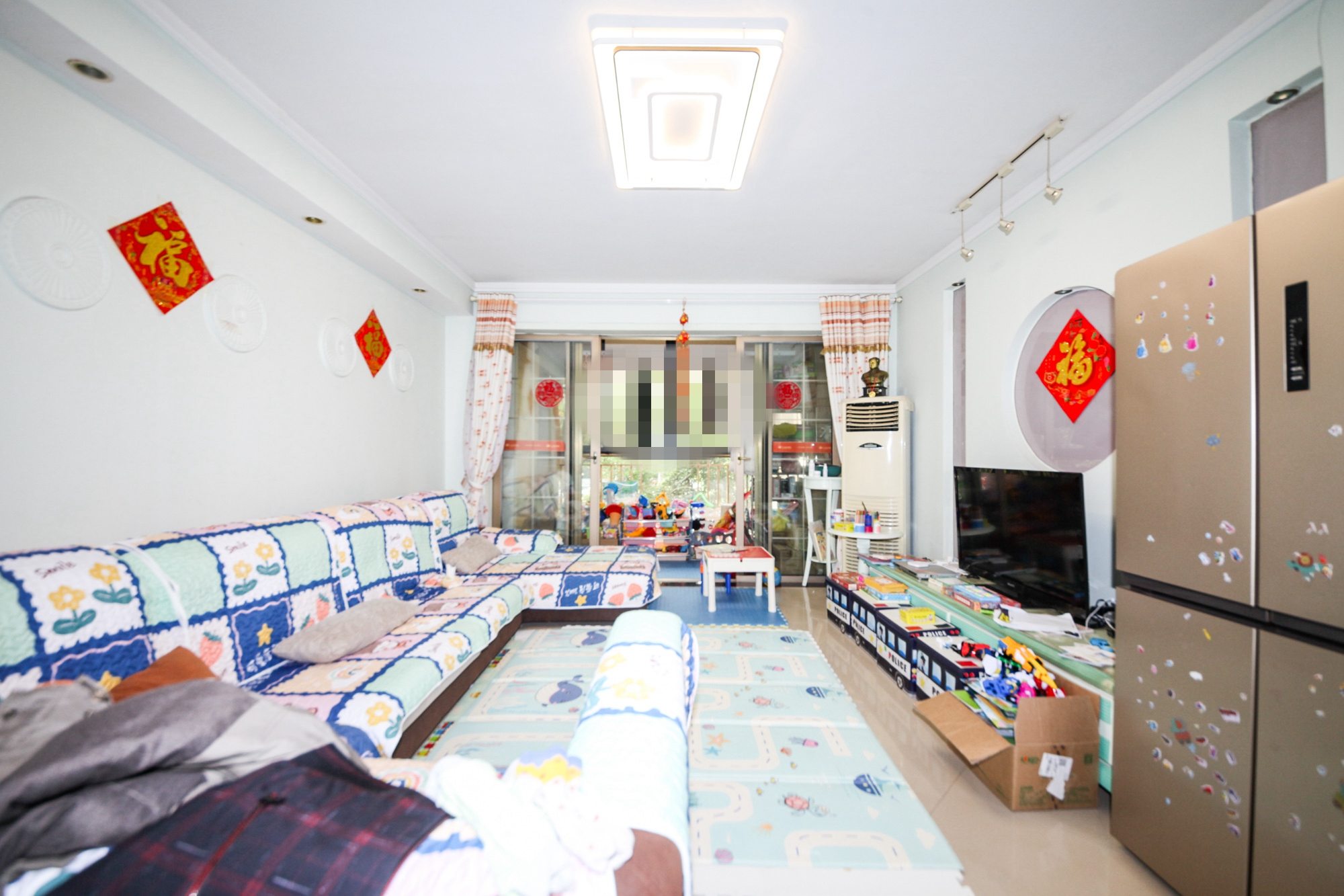 长沙玫瑰园 3室2厅2卫 123.80万 长沙玫瑰园 3室2厅2卫 123.80万客厅