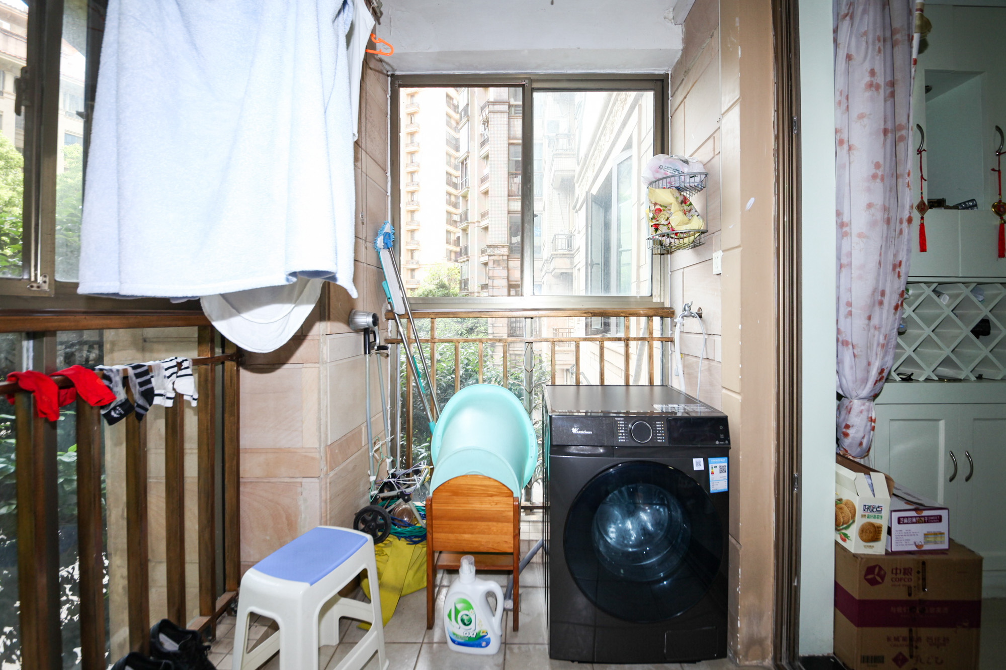 长沙玫瑰园 3室2厅2卫 123.80万 长沙玫瑰园 3室2厅2卫 123.80万阳台