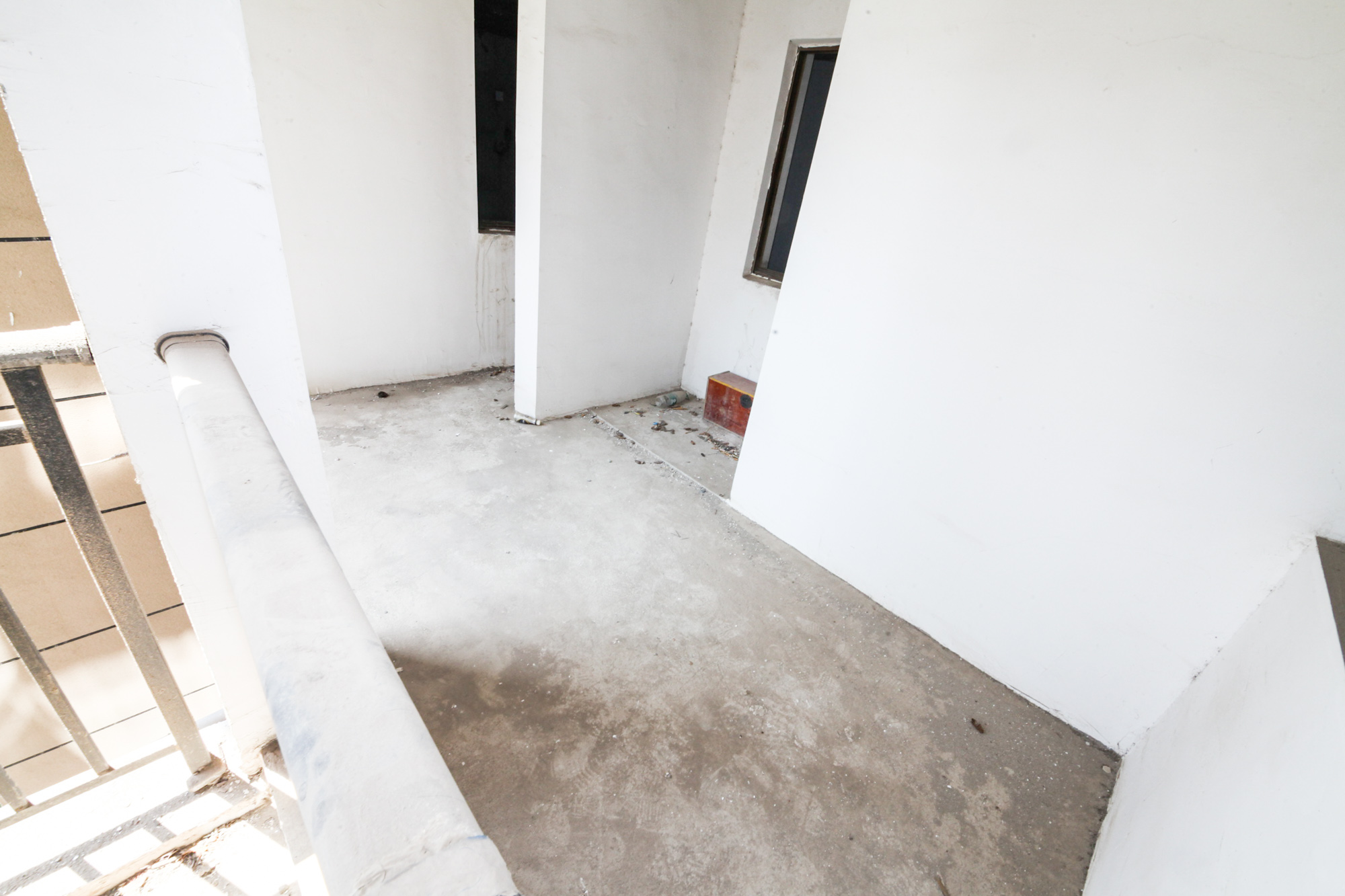 星月绿洲 4室2厅2卫 129.58万 星月绿洲 4室2厅2卫 129.58万阳台