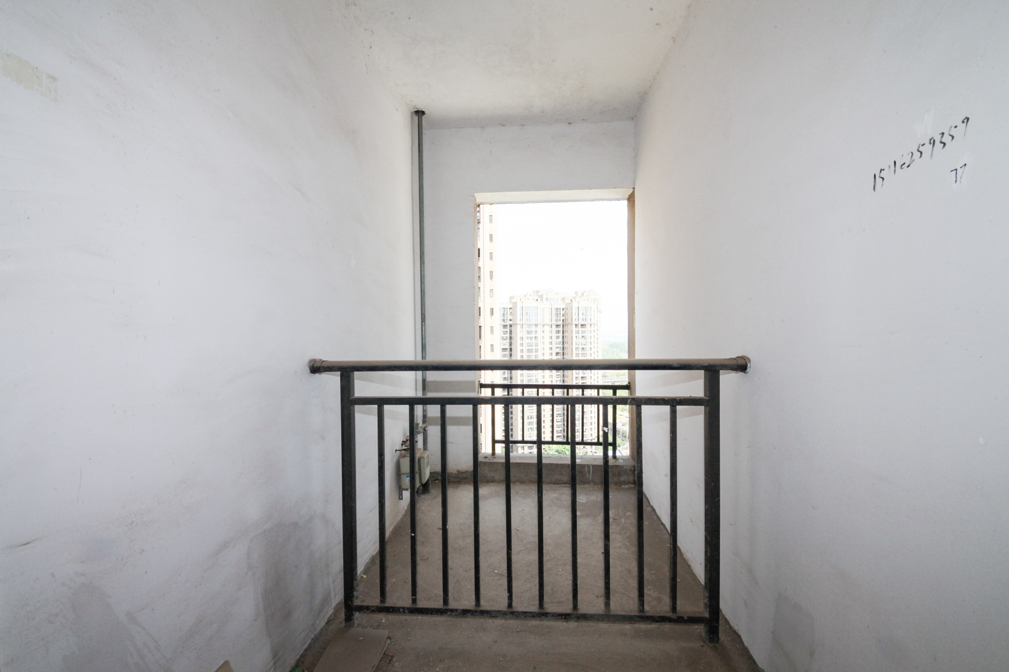 星月绿洲 4室2厅2卫 129.58万 星月绿洲 4室2厅2卫 129.58万阳台