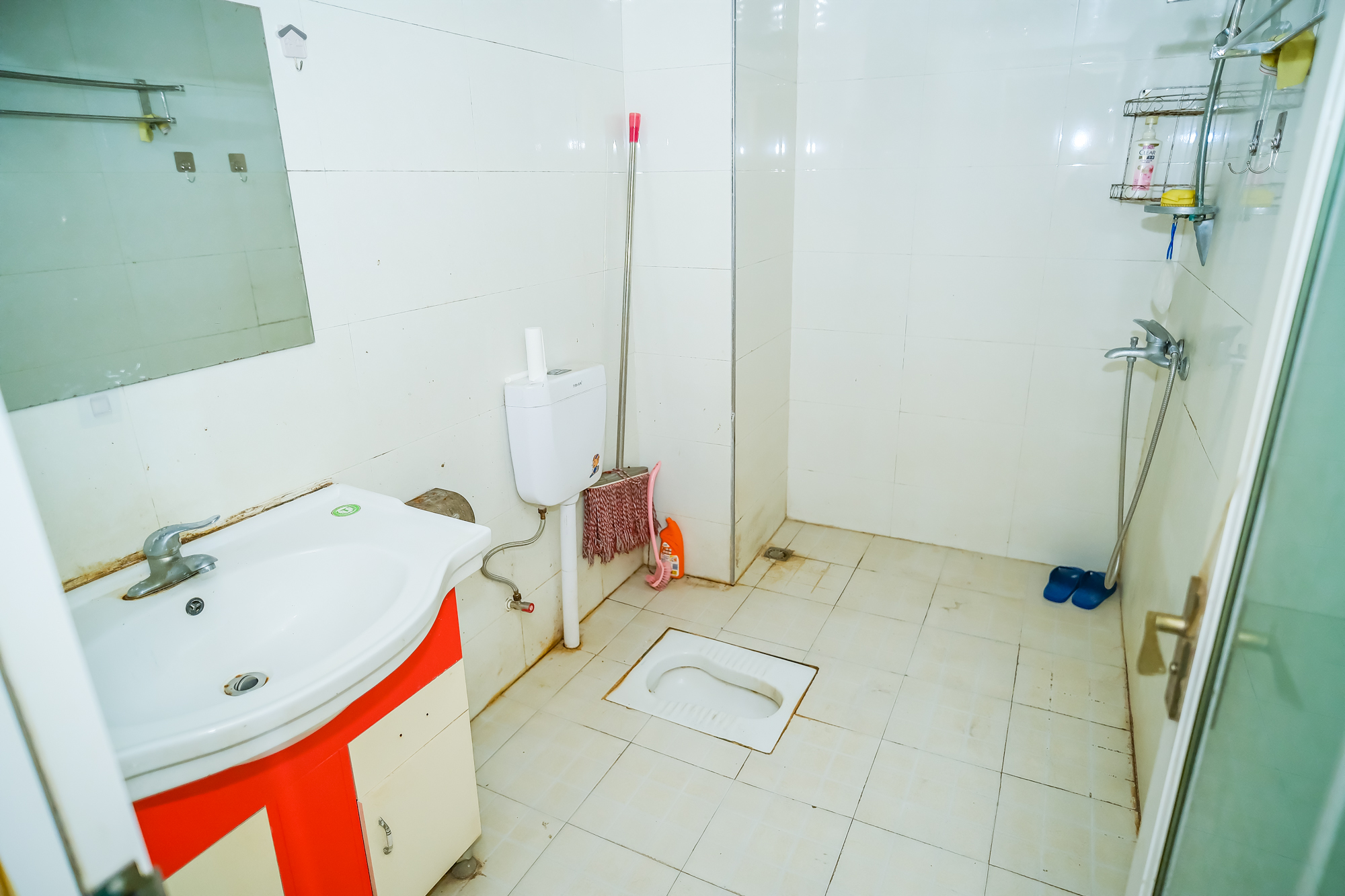 三一街区 3室2厅1卫 59.40万 三一街区 3室2厅1卫 59.40万卫生间