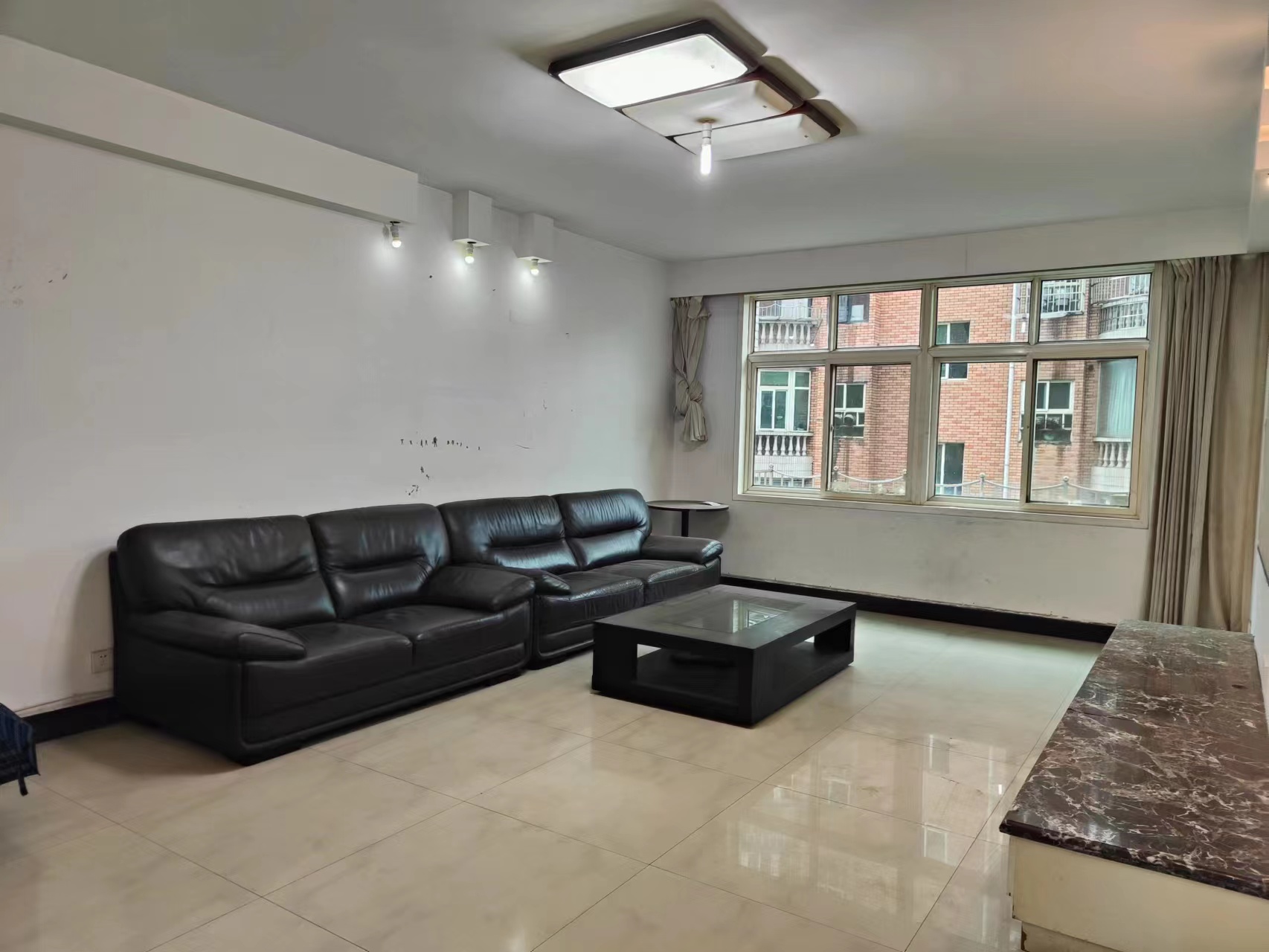 湘银小区  3室2厅2卫   72.00万 湘银小区  3室2厅2卫   72.00万室内图