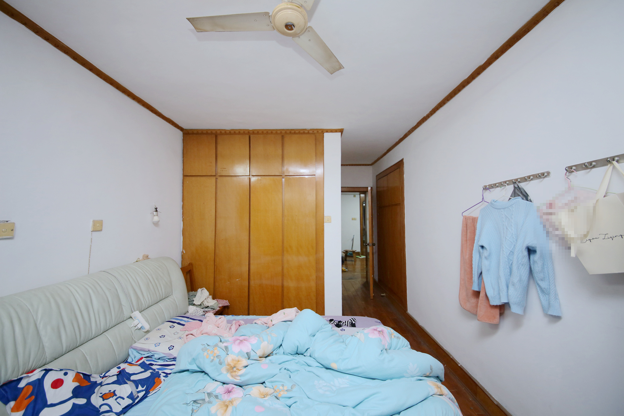 遥感中心  2室2厅2卫   78.00万卧室