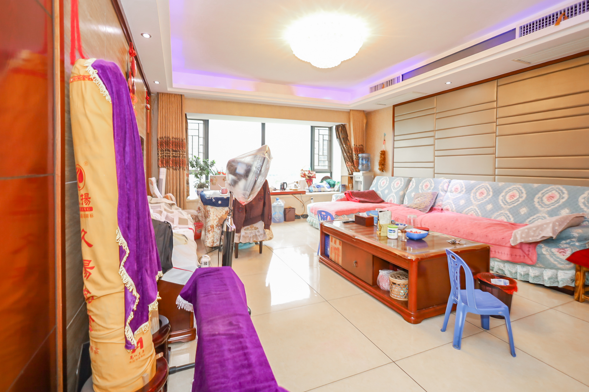 钰龙天下一期 4室2厅2卫 480.00万 钰龙天下一期 4室2厅2卫 480.00万客厅