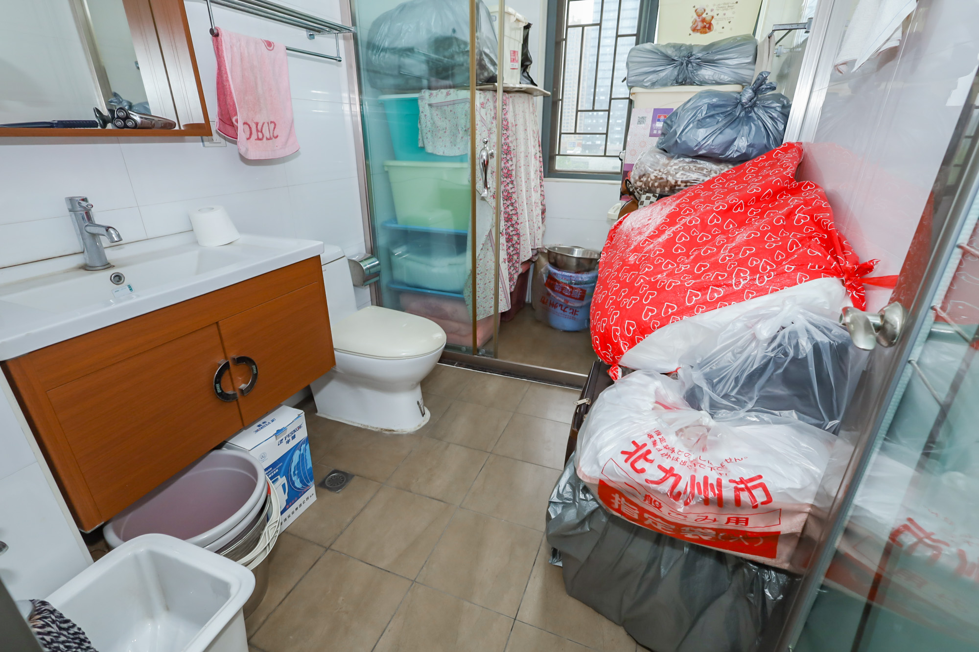 钰龙天下一期 4室2厅2卫 480.00万 钰龙天下一期 4室2厅2卫 480.00万卫生间