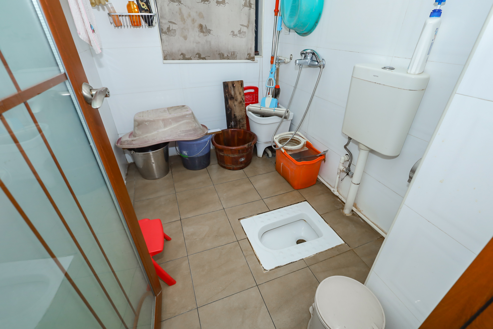 钰龙天下一期 4室2厅2卫 480.00万 钰龙天下一期 4室2厅2卫 480.00万卫生间