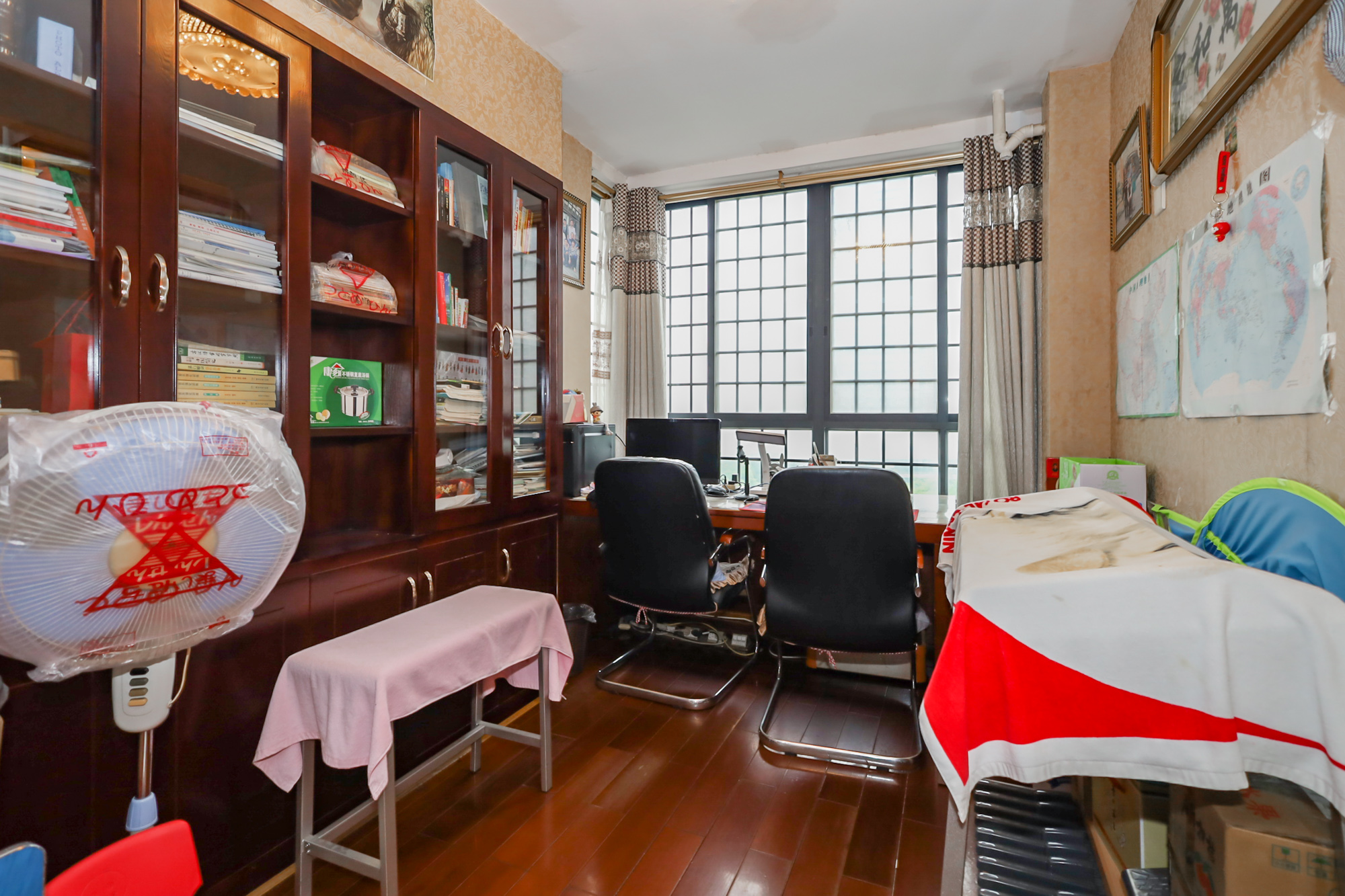 钰龙天下一期 4室2厅2卫 480.00万 钰龙天下一期 4室2厅2卫 480.00万卧室