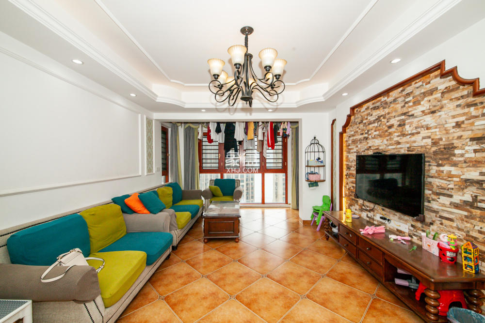 国泰九龙湾  4室2厅2卫    93.9万