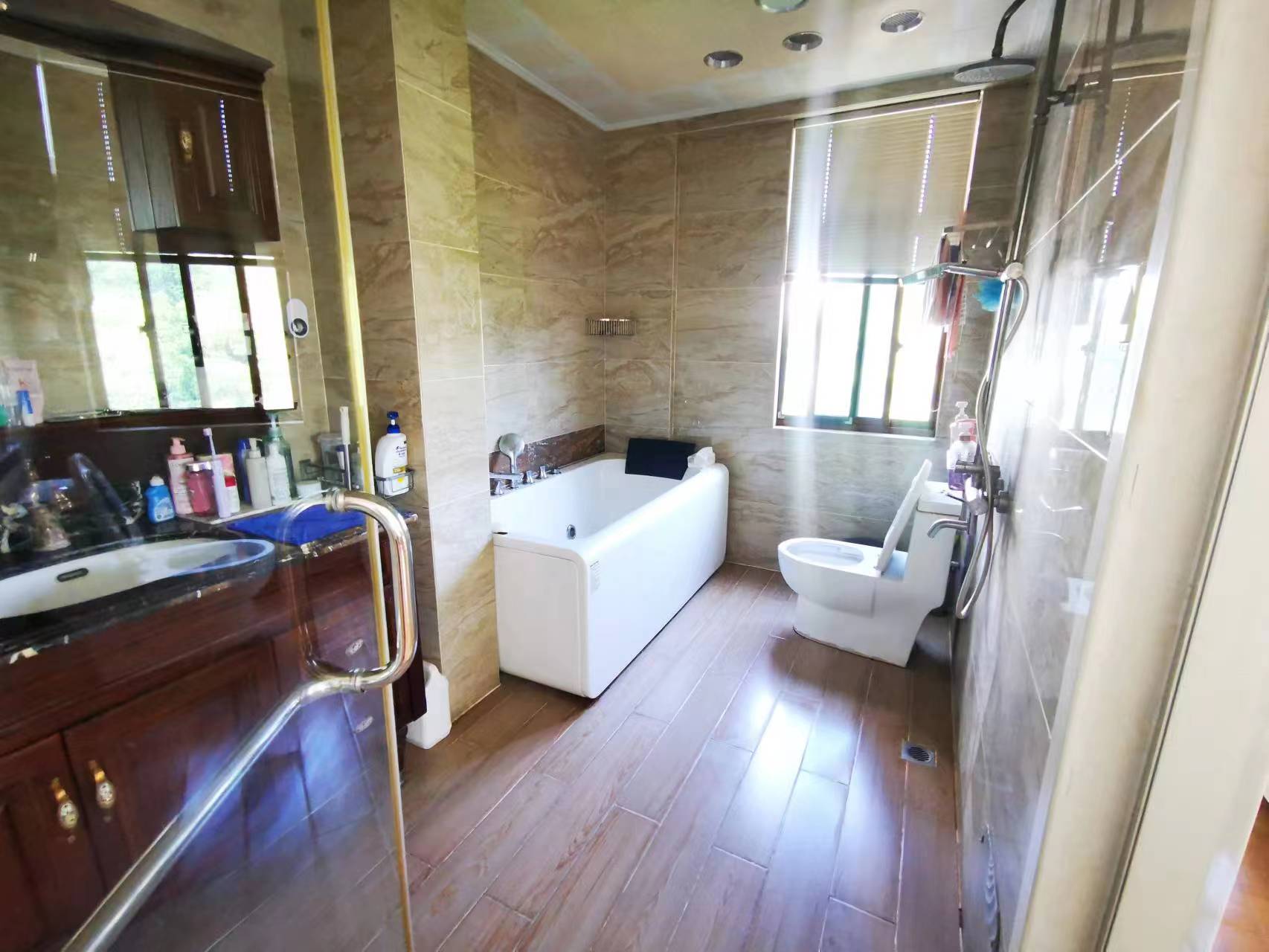 金碧花园 3室2厅1卫 80.00万 金碧花园 3室2厅1卫 80.00万室内图