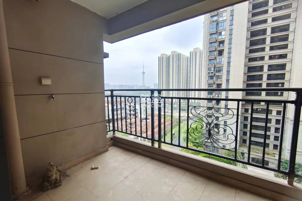 恒大华府 3室2厅2卫 100.00万 恒大华府 3室2厅2卫 100.00万室内图