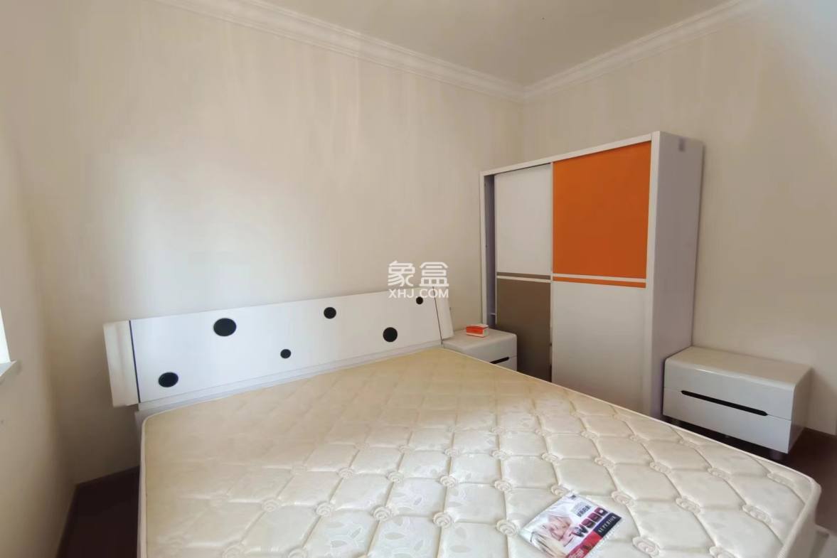 恒大华府 3室2厅2卫 100.00万 恒大华府 3室2厅2卫 100.00万室内图