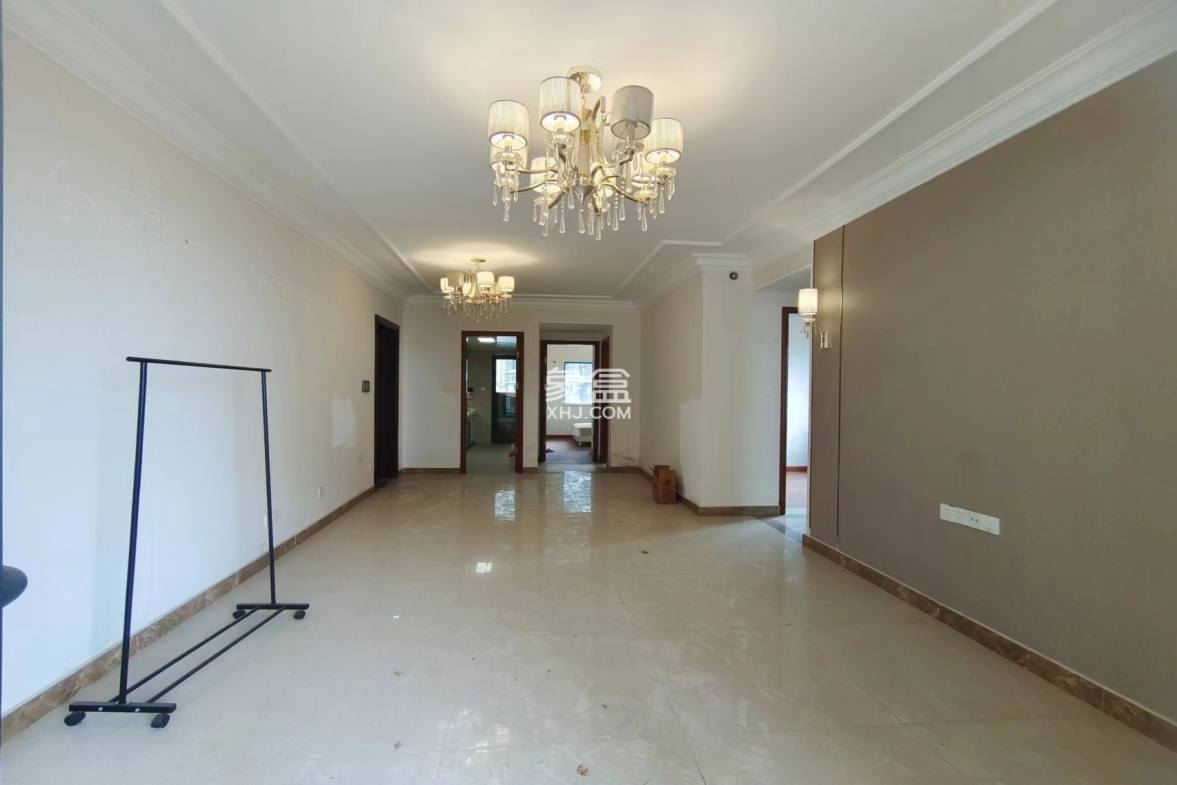 恒大华府 3室2厅2卫 100.00万 恒大华府 3室2厅2卫 100.00万室内图