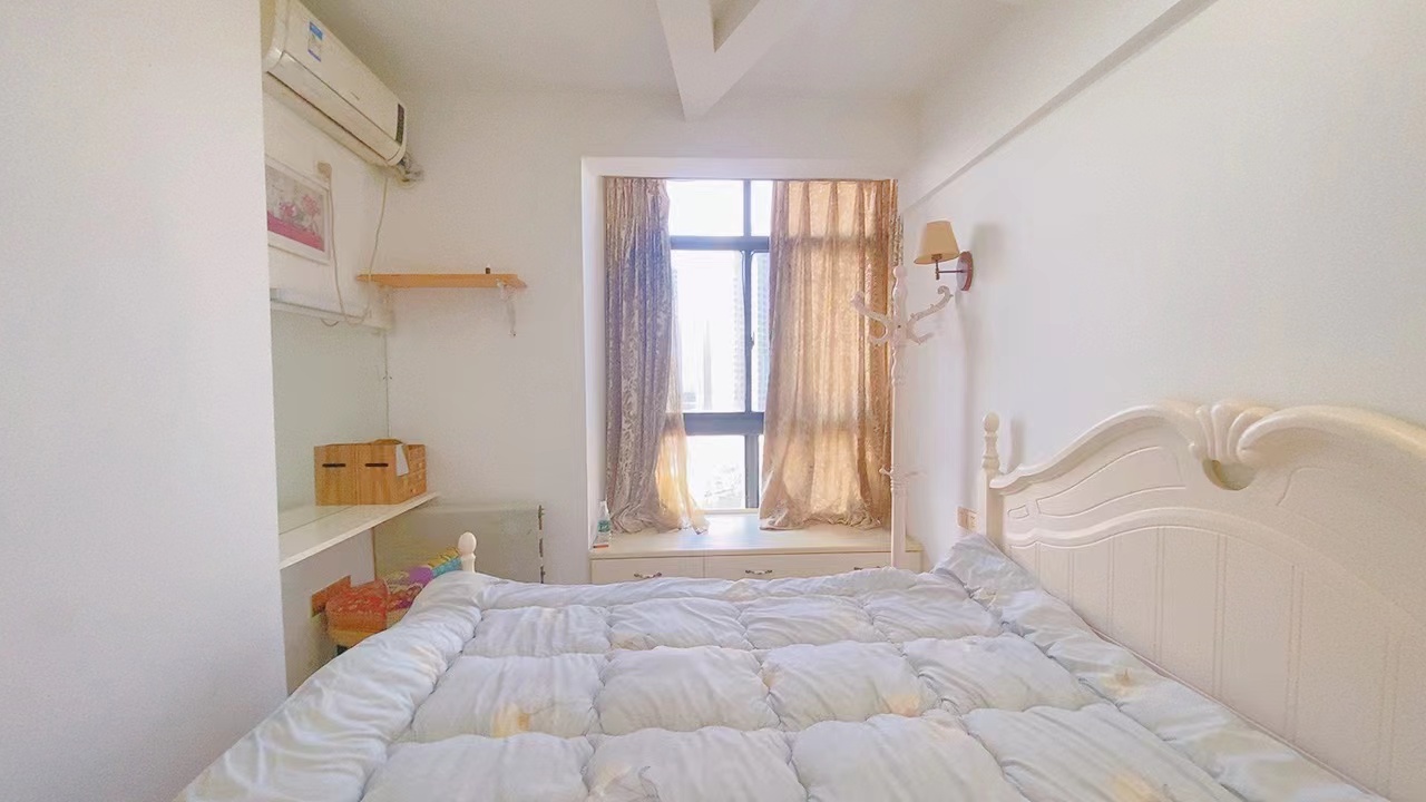 建鑫二期  2室1厅1卫   33.60万客厅