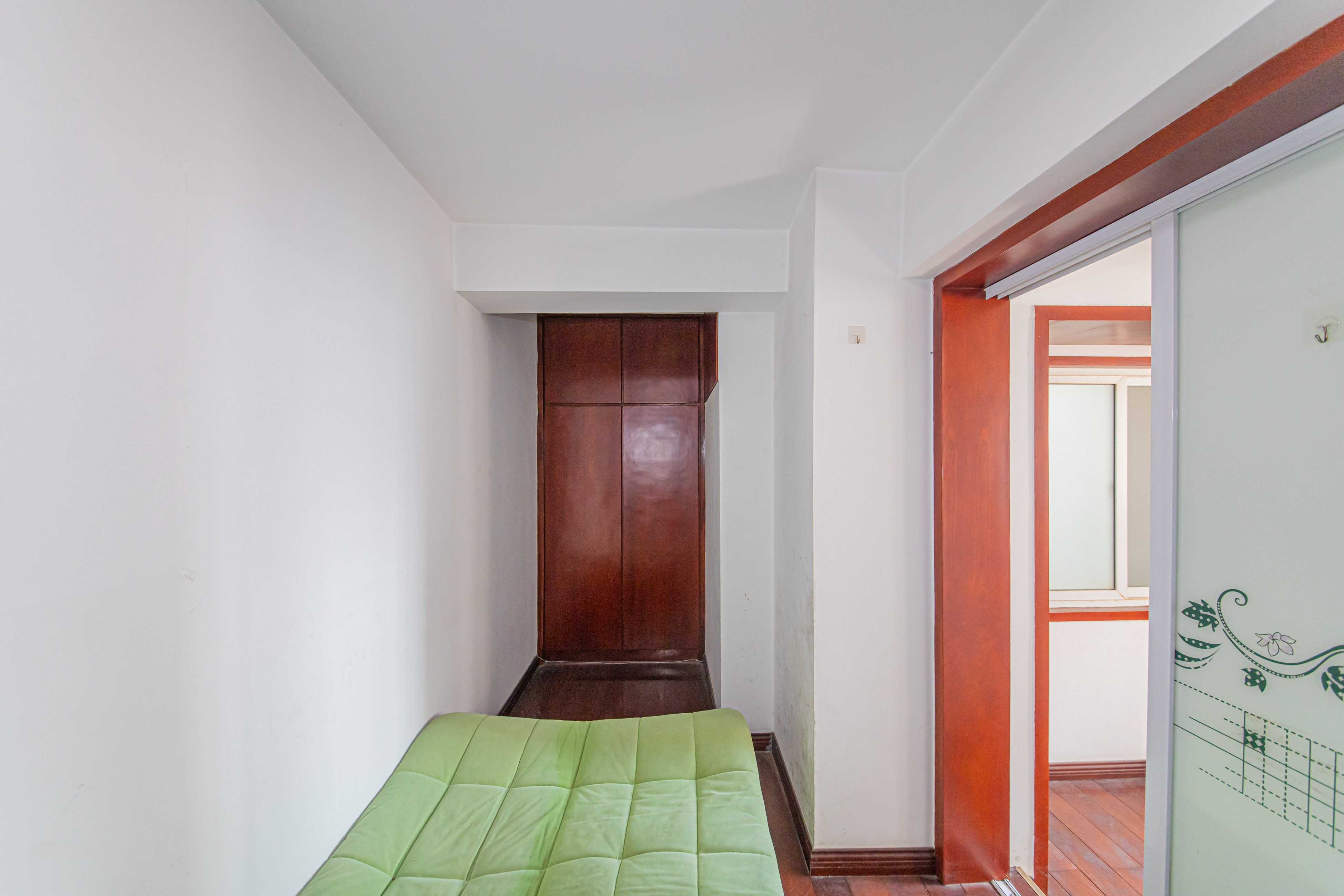 南国嘉苑  4室2厅1卫    112.68万其他