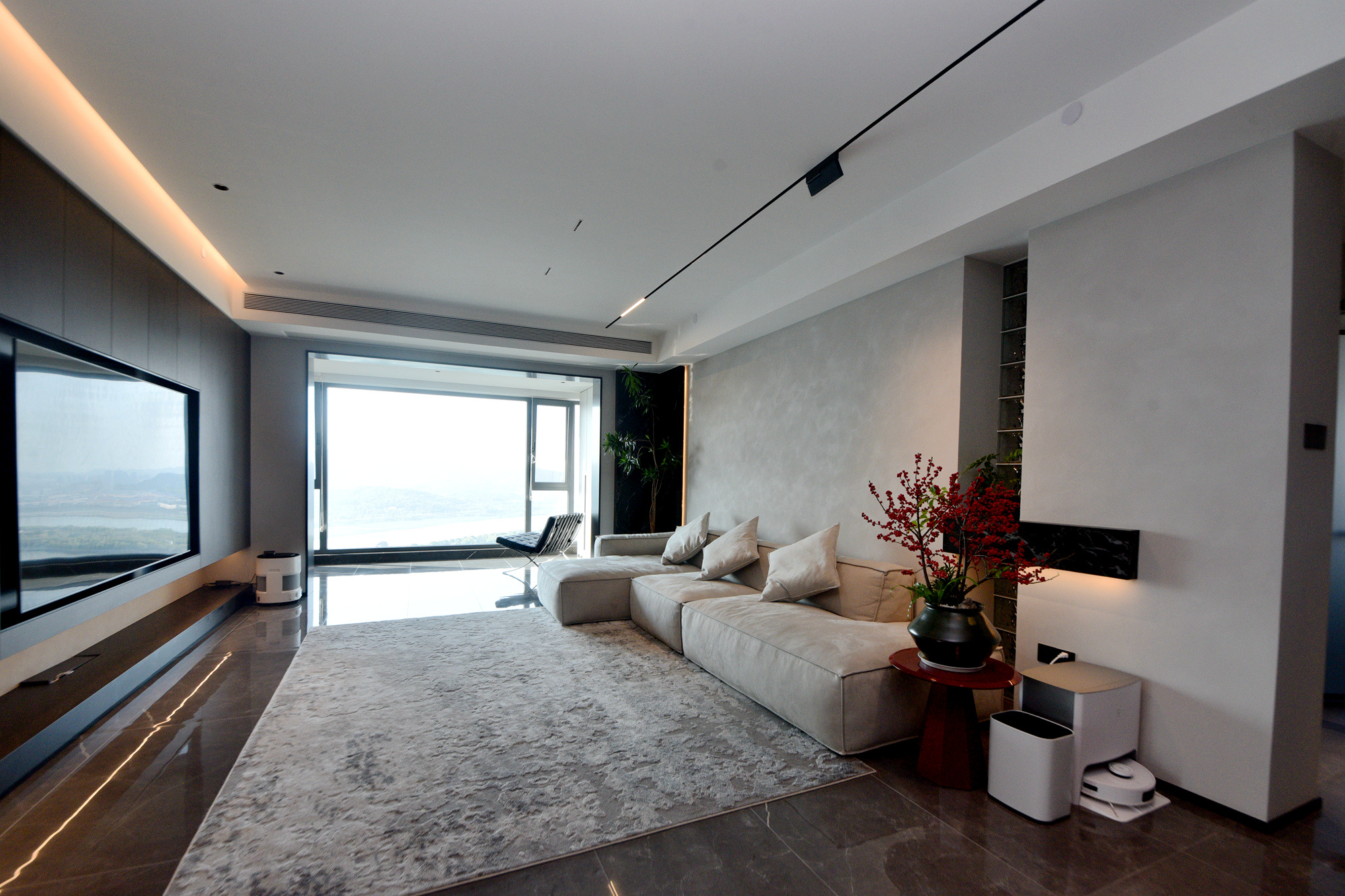 中建江山壹号  3室2厅2卫    697.8万客厅