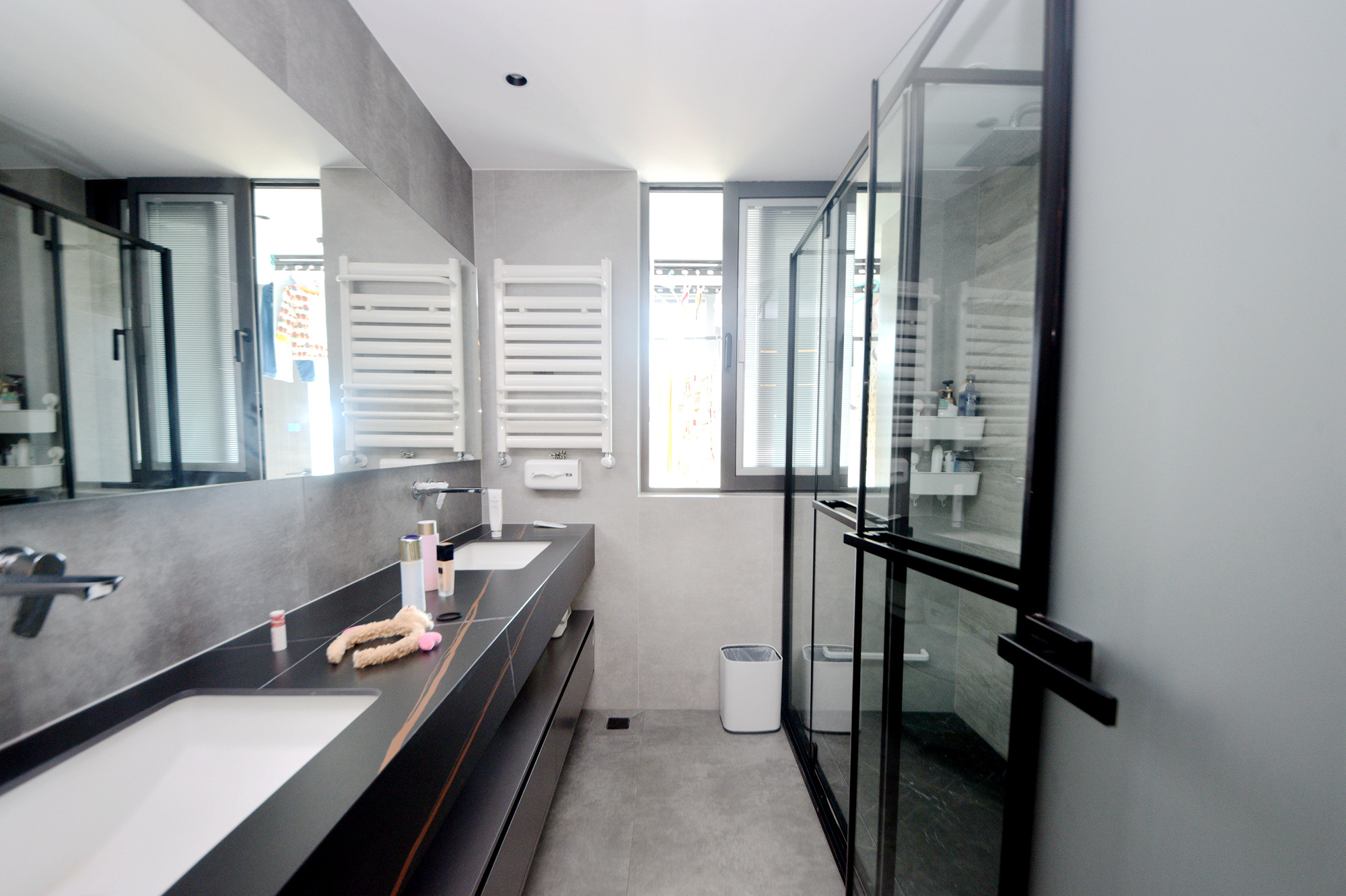 中建江山壹号  3室2厅2卫    697.8万卫生间