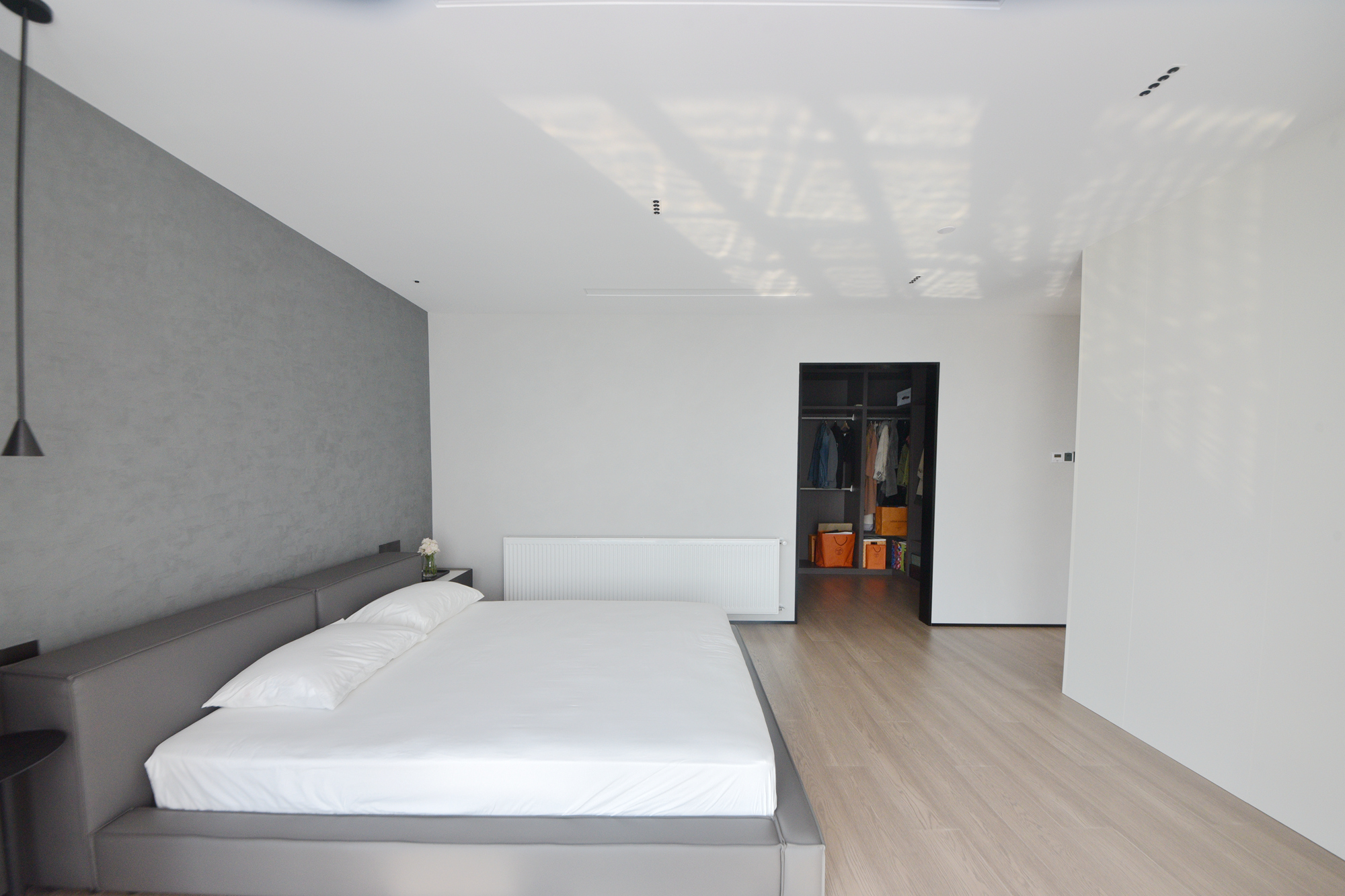 中建江山壹号  3室2厅2卫    697.8万卧室