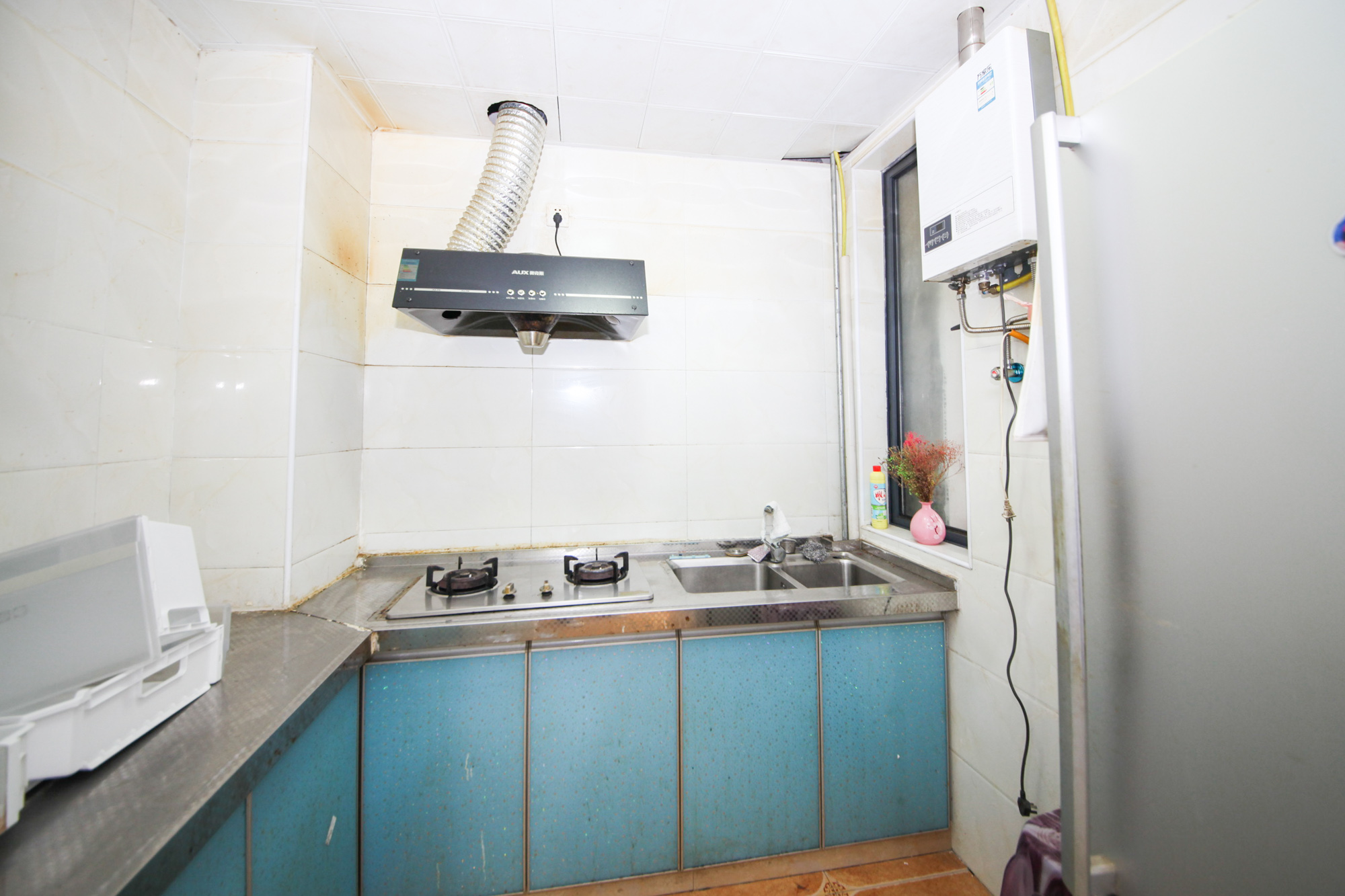 勤诚达新界 2室1厅2卫 50.30万 勤诚达新界 2室1厅2卫 50.30万厨房